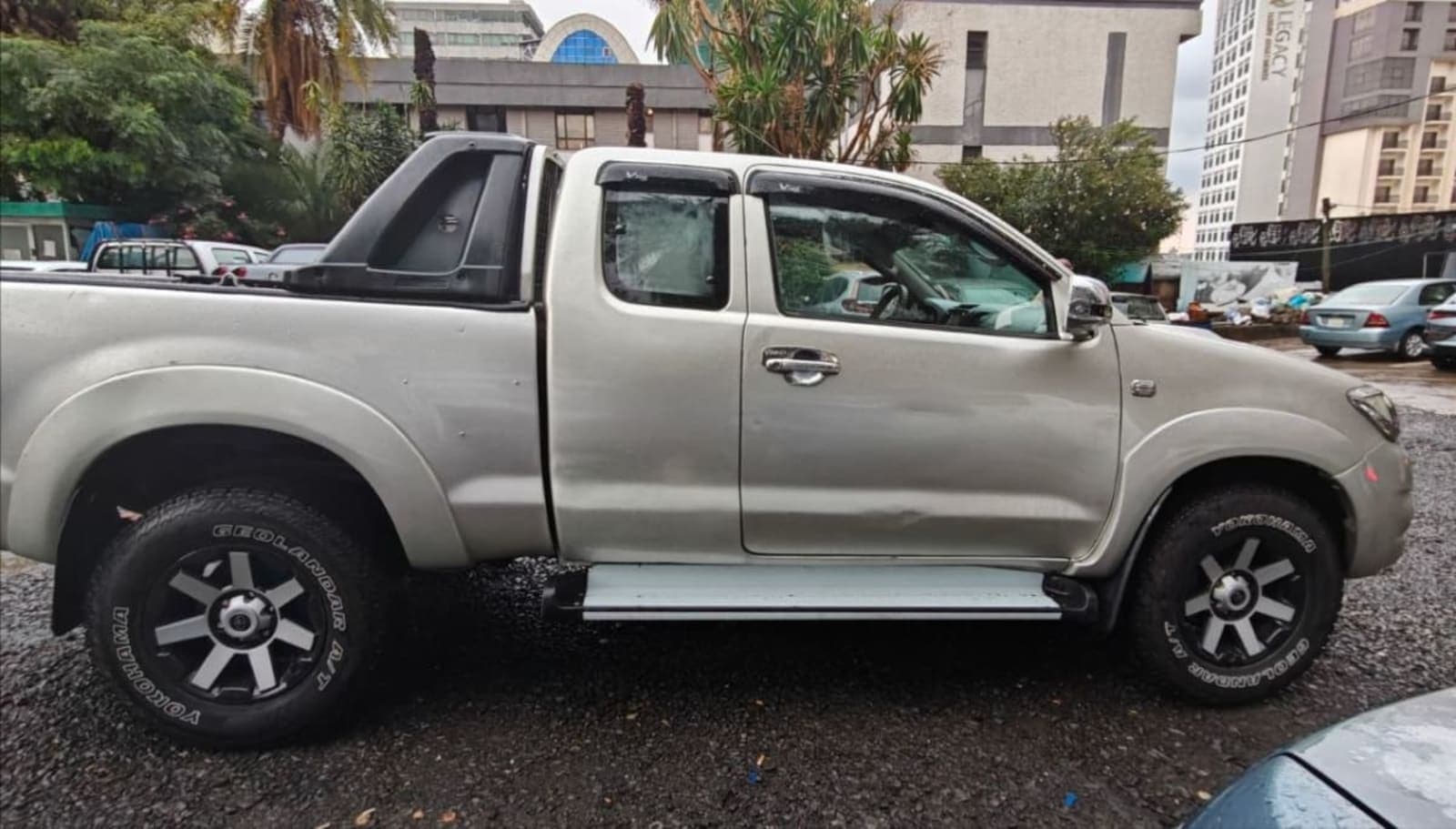 2010 Toyota Hilux King Cab — photo 6