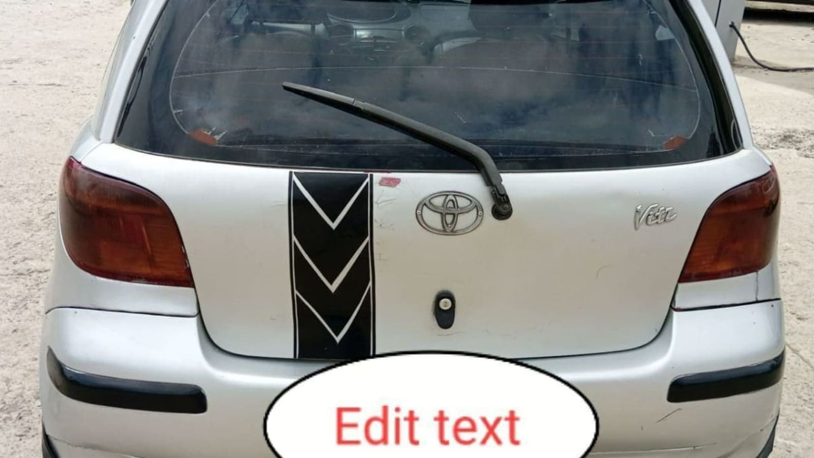 2002 Toyota Vitz — photo 2