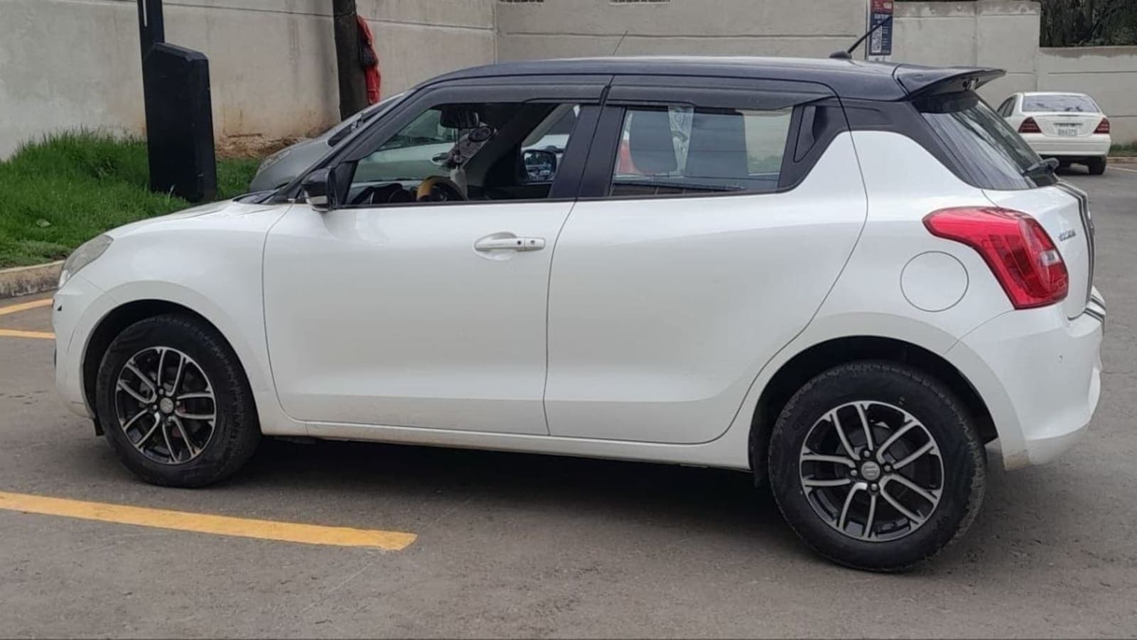 2022 Suzuki Swift — photo 5