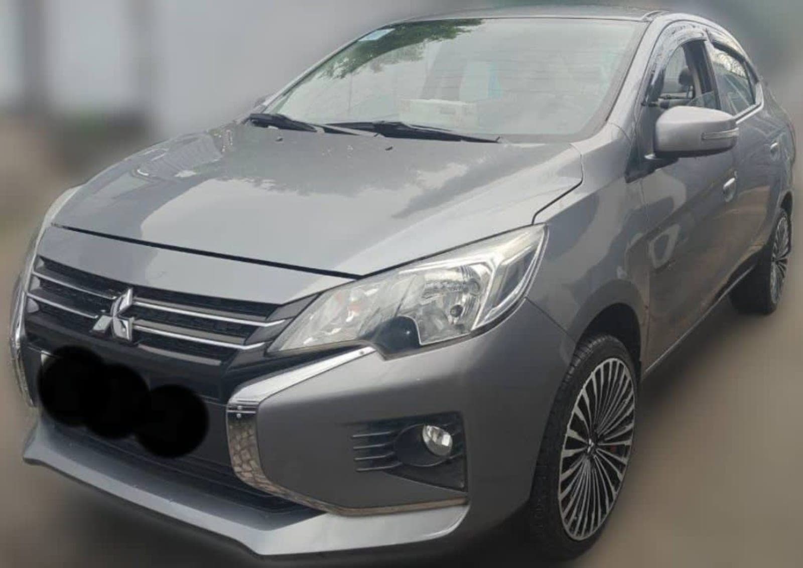 2022 Mitsubishi Attrage — photo 1