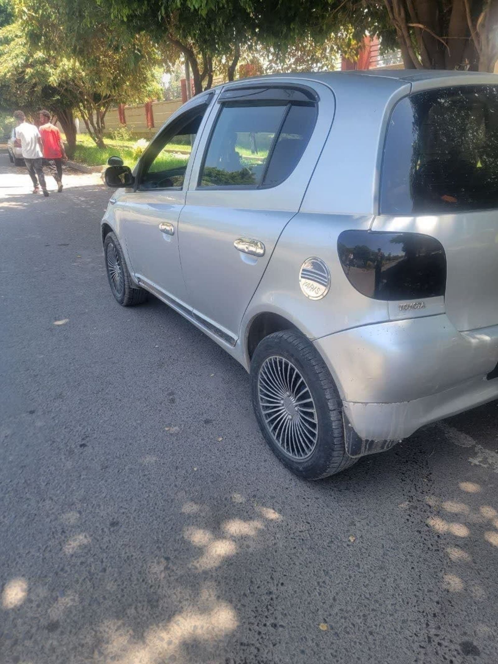 1999 Toyota Yaris โ photo 1