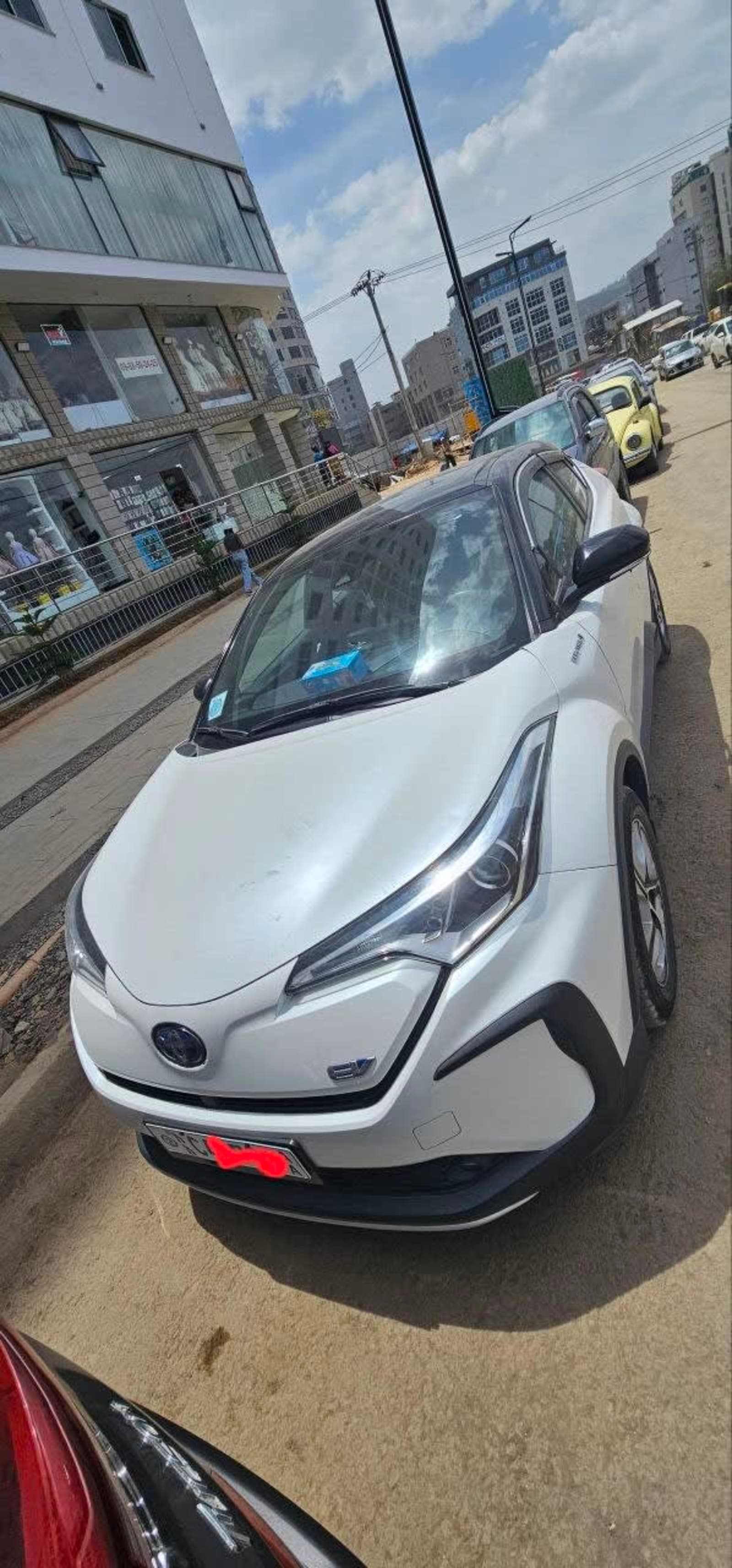 2022 TOYOTA CHR EV — photo 4