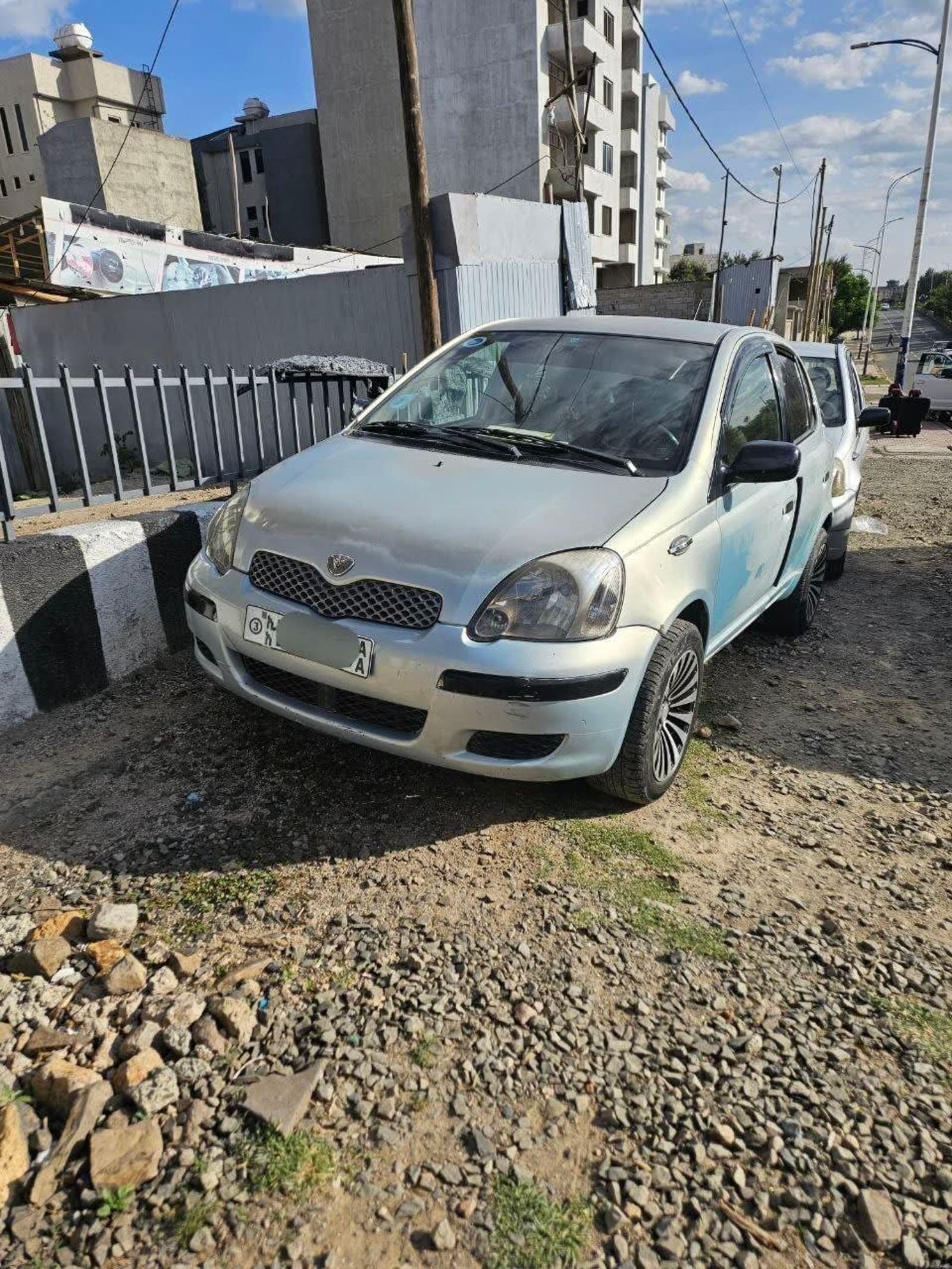2004 Toyota Vitz — photo 5