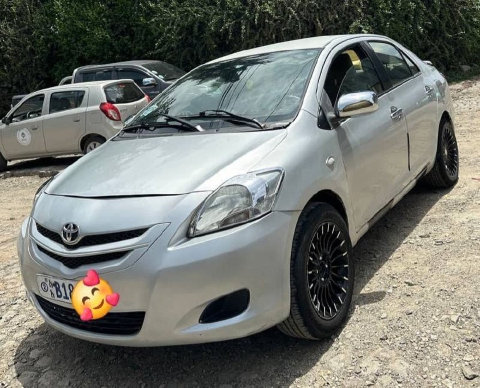 2008 Toyota Yaris Belta — photo 1