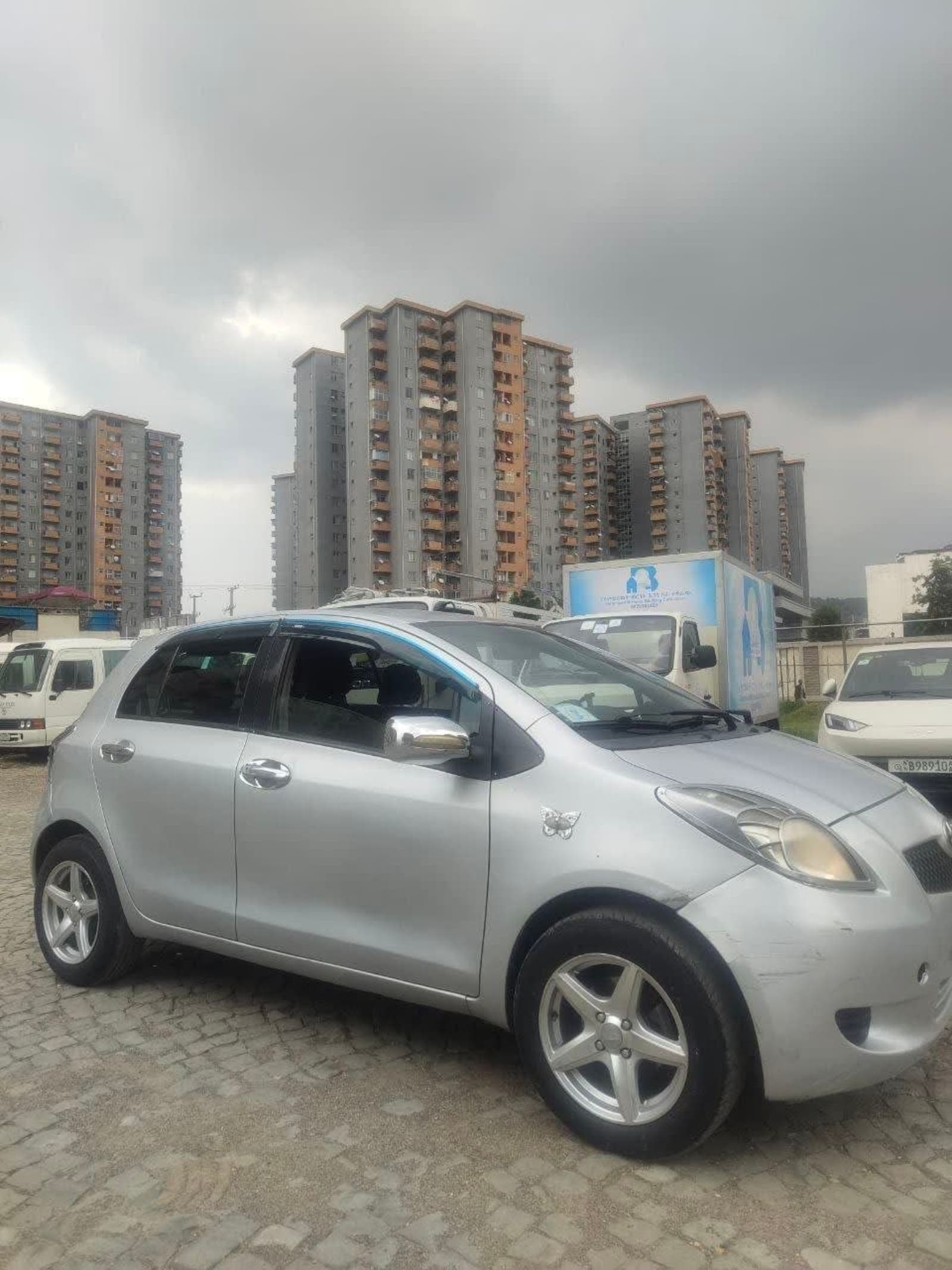 2005 Toyota Compact Yaris — photo 7