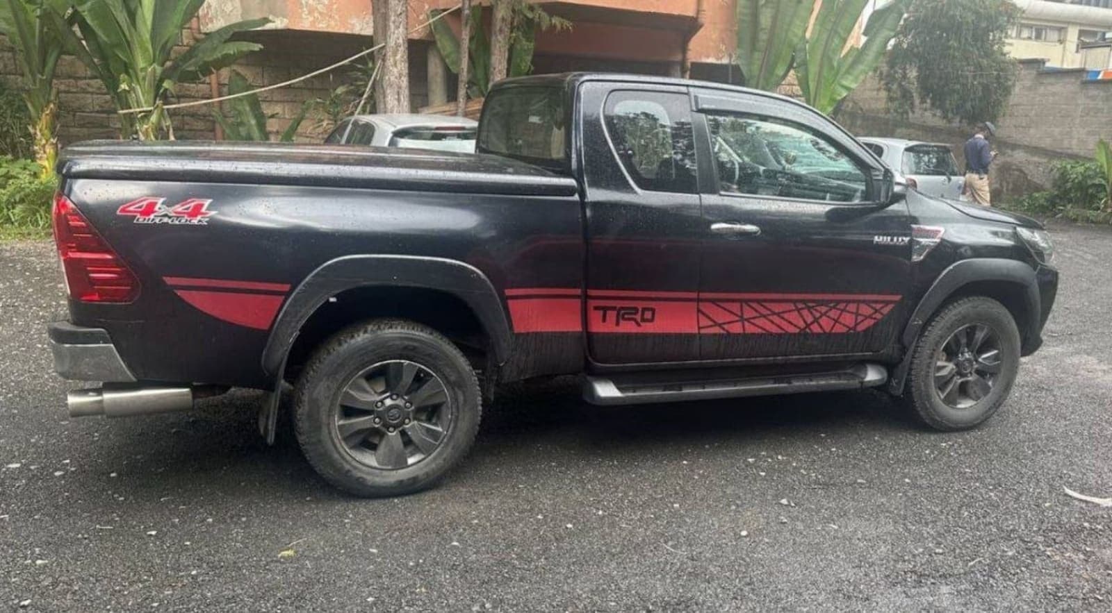 2017 Toyota Revo King Cab — photo 3