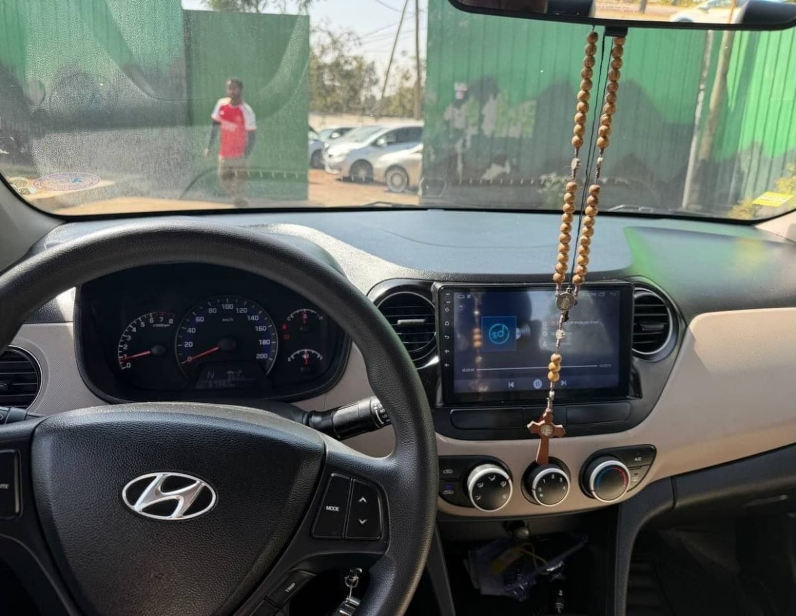 2020 Hyundai Grand i10 — photo 2