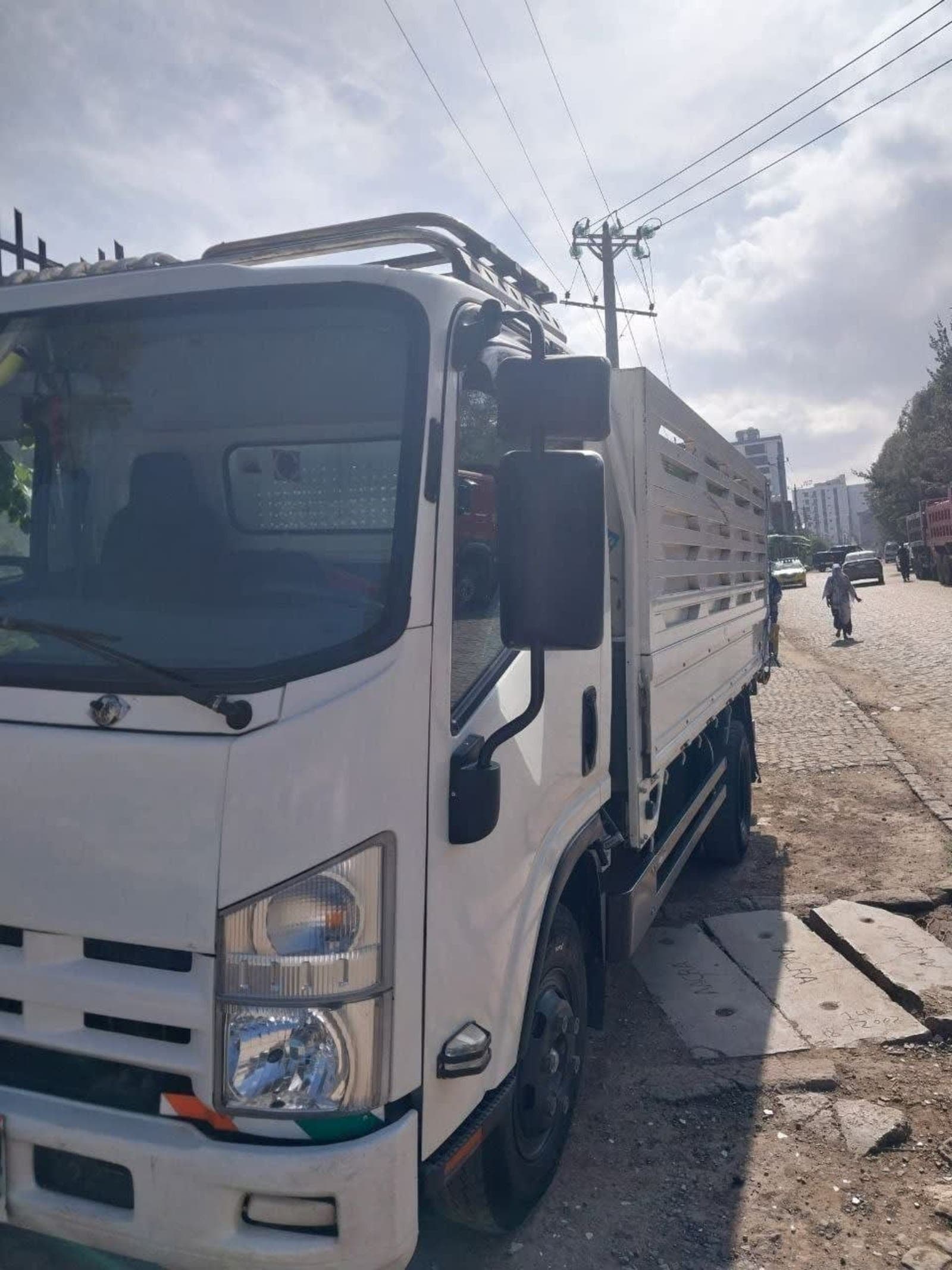 2023 ISUZU OBAMA — photo 5
