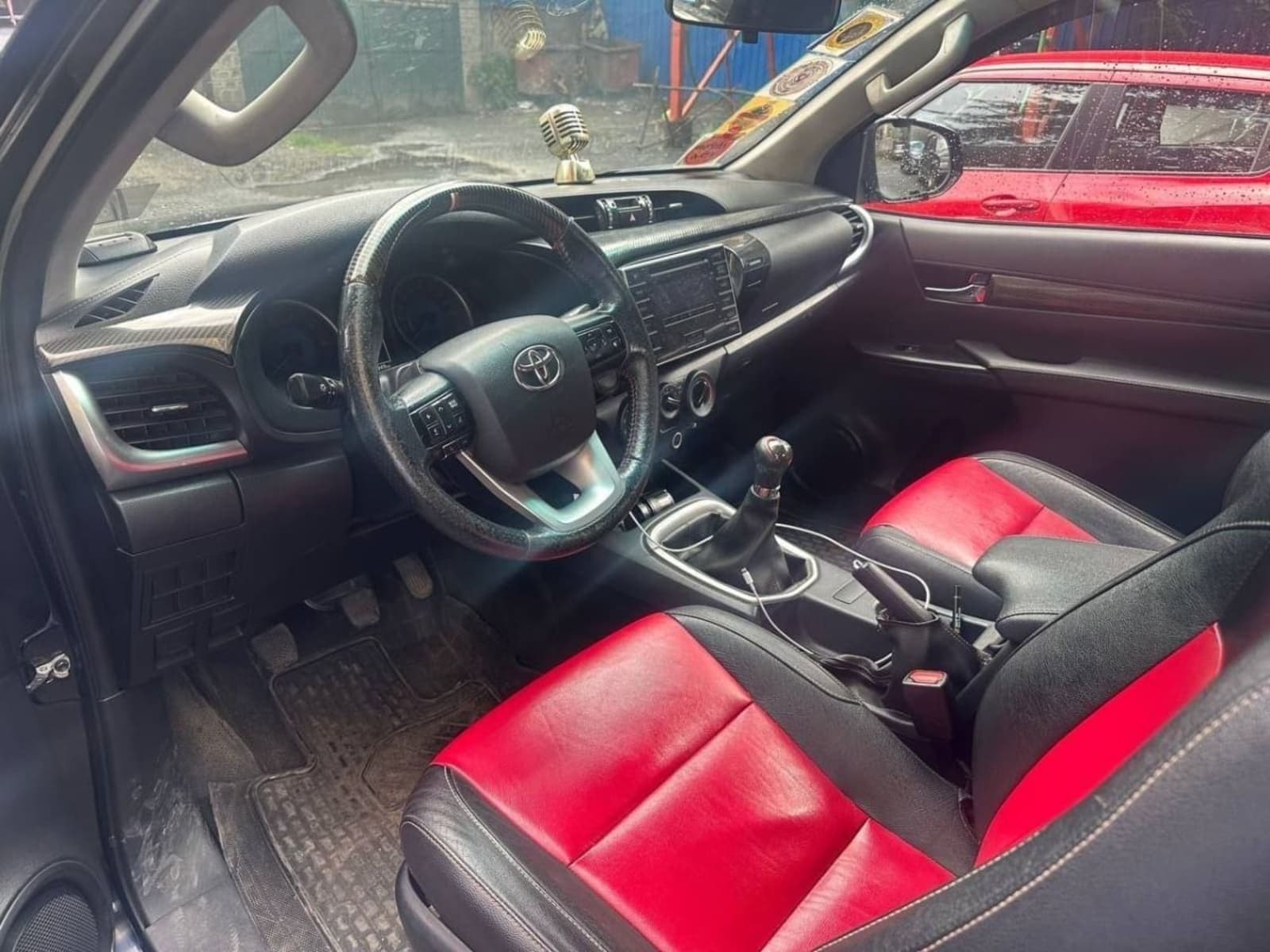 2017 Toyota Revo King Cab — photo 3