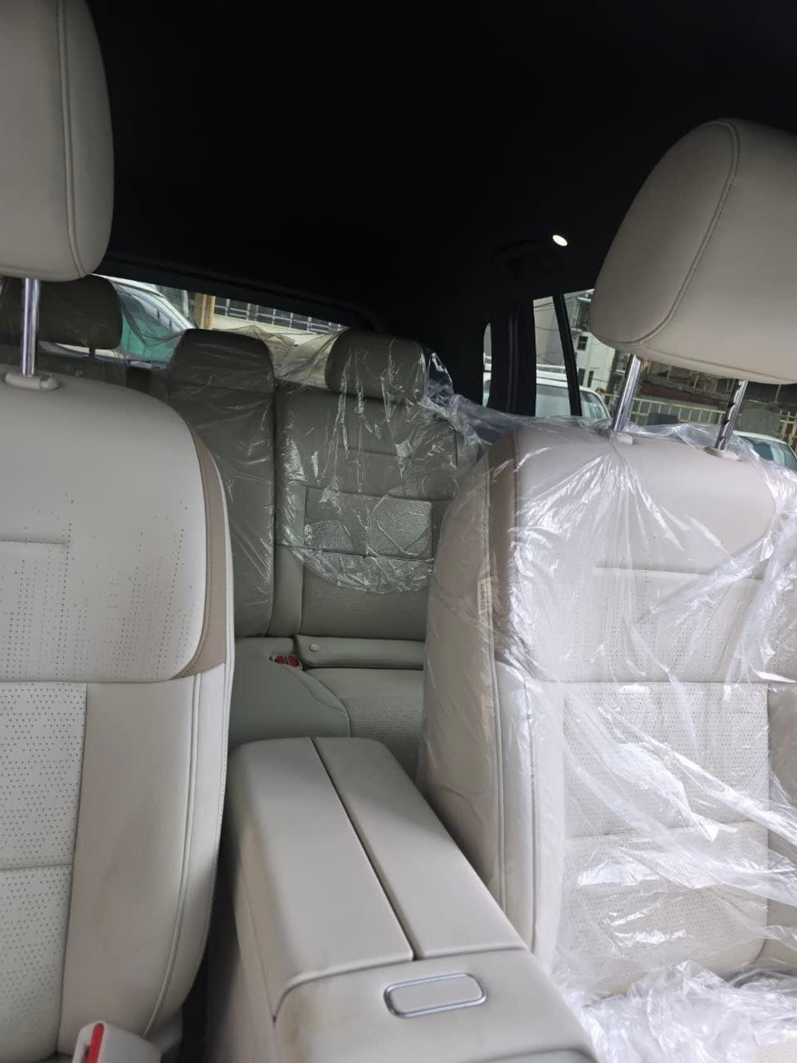 2025 Toyota Bz3x Short Range — photo 2