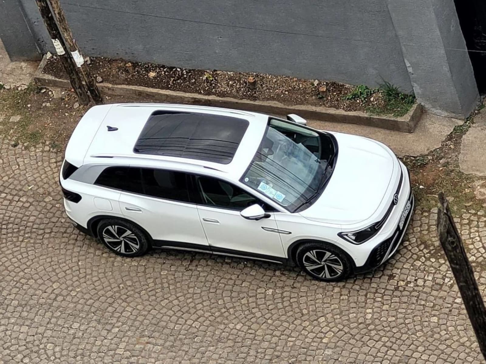 2022 Volkswagen ID6 โ photo 3