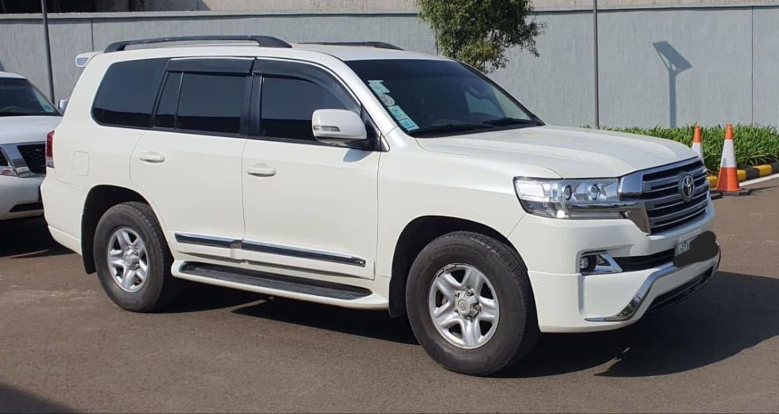 2016 Toyota Landcruiser G-XR — photo 3