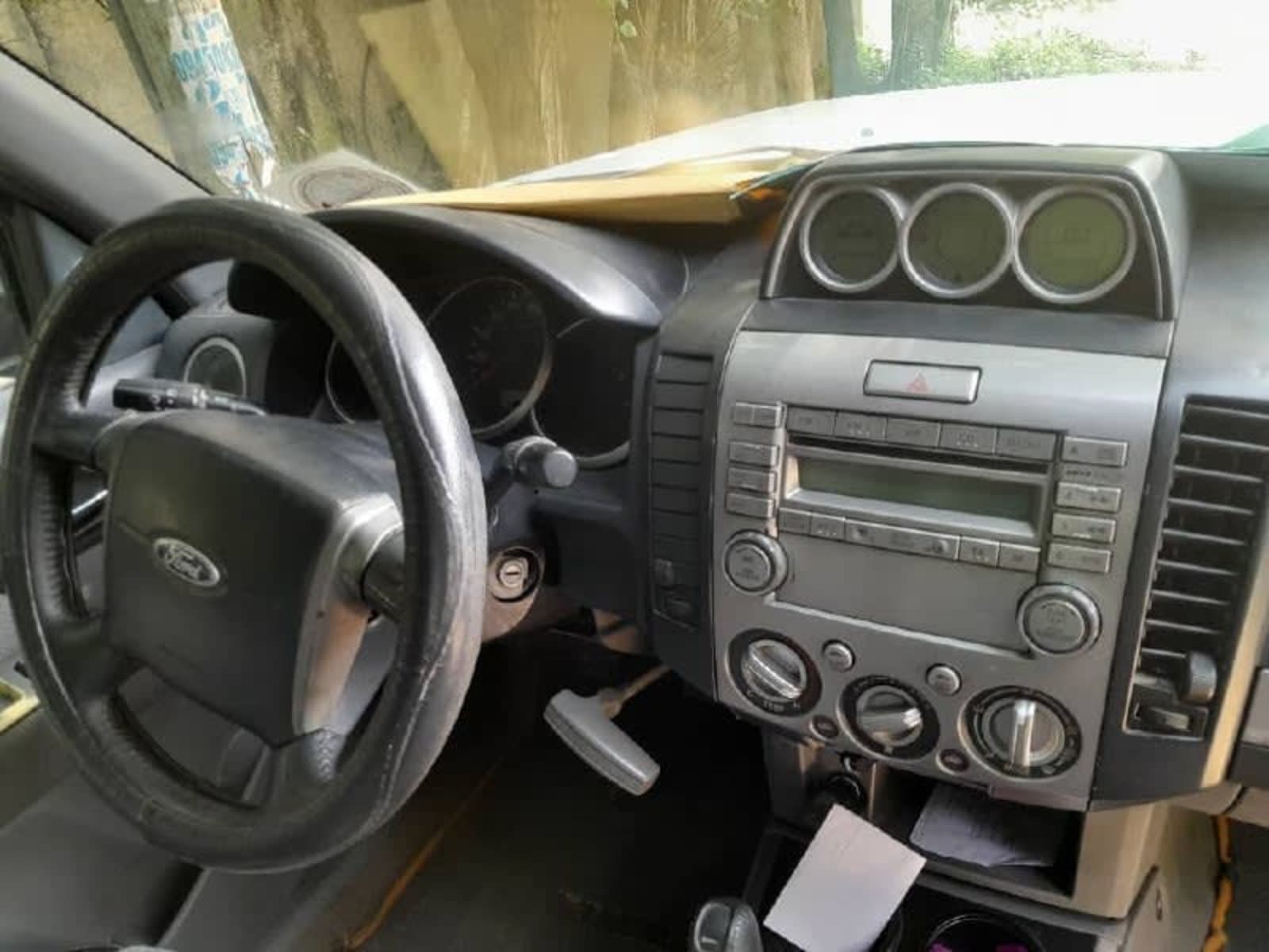 2011 Ford Ranger Double Cab (luxury)