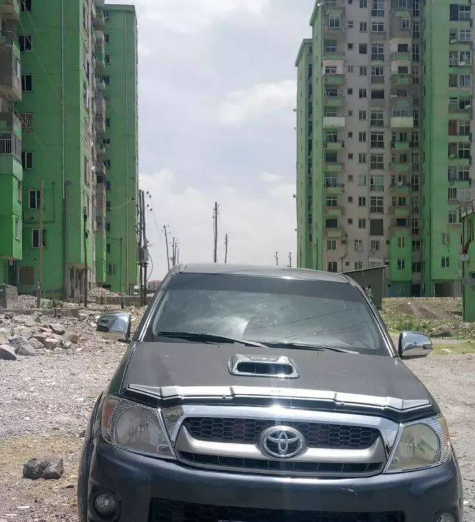 2010 Toyota Hilux Single Cab โ photo 4