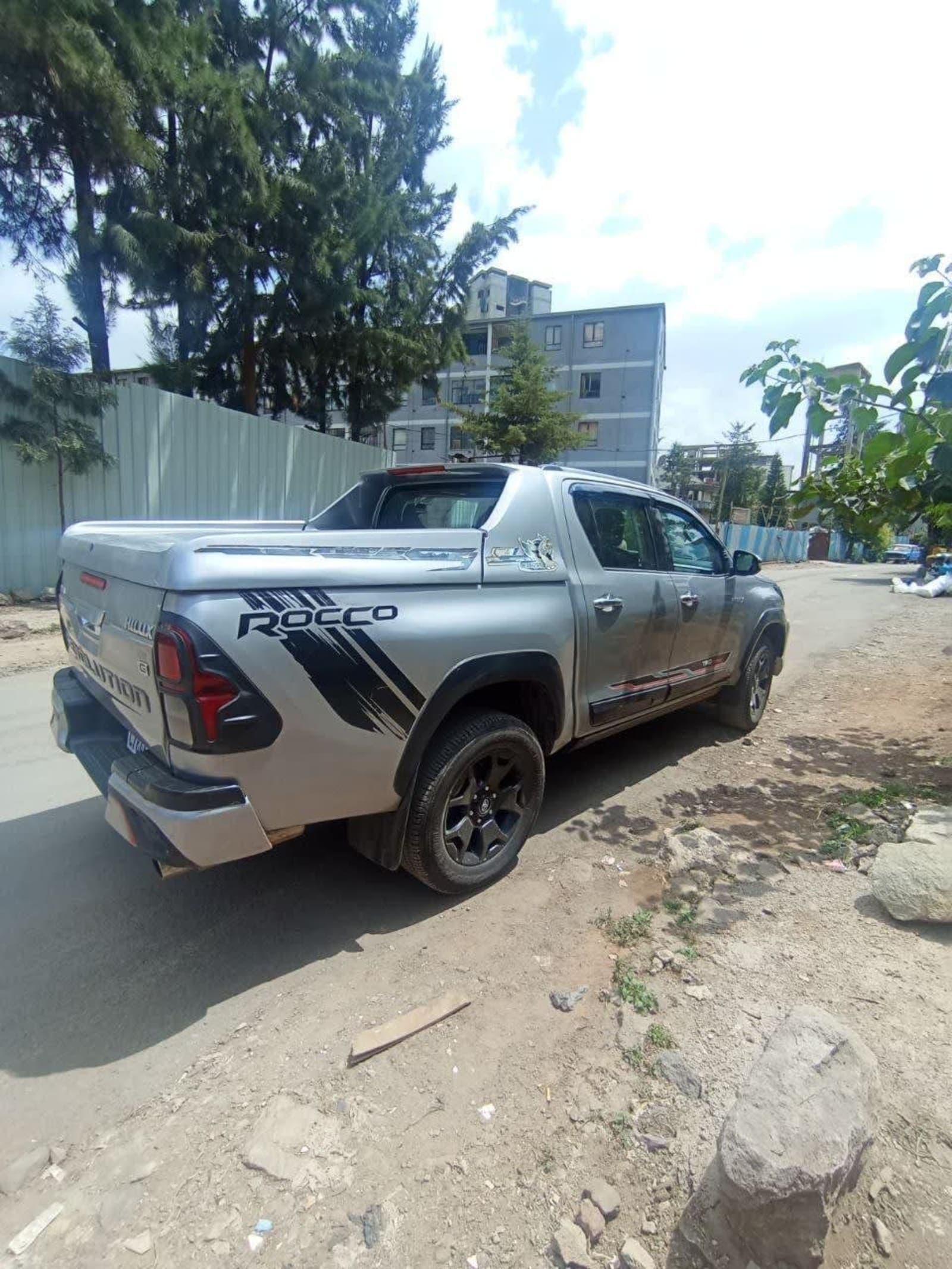 2020 TOYOTA HILUX RiVO double — photo 4