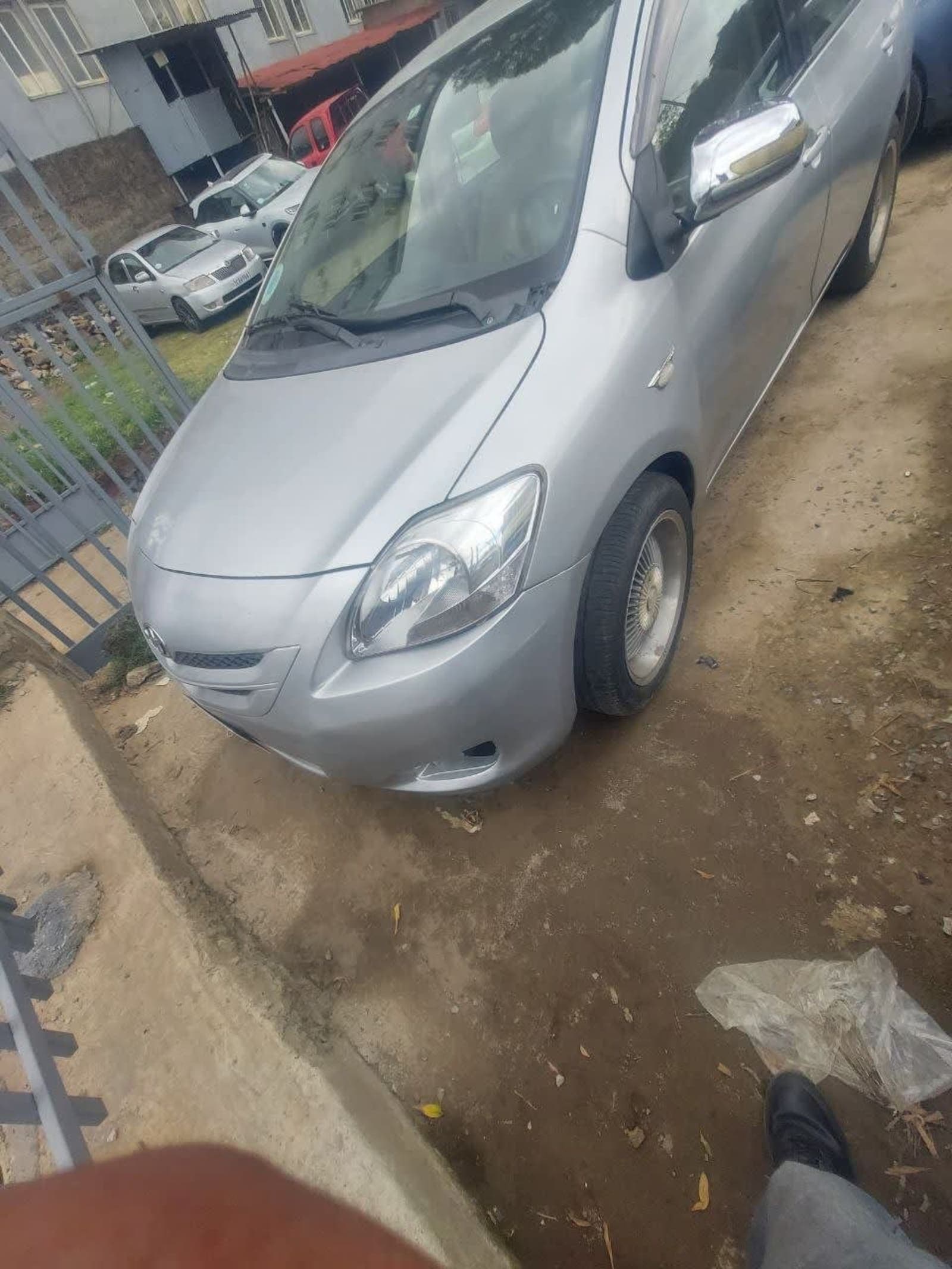 2008 Toyota Yaris Belta — photo 3