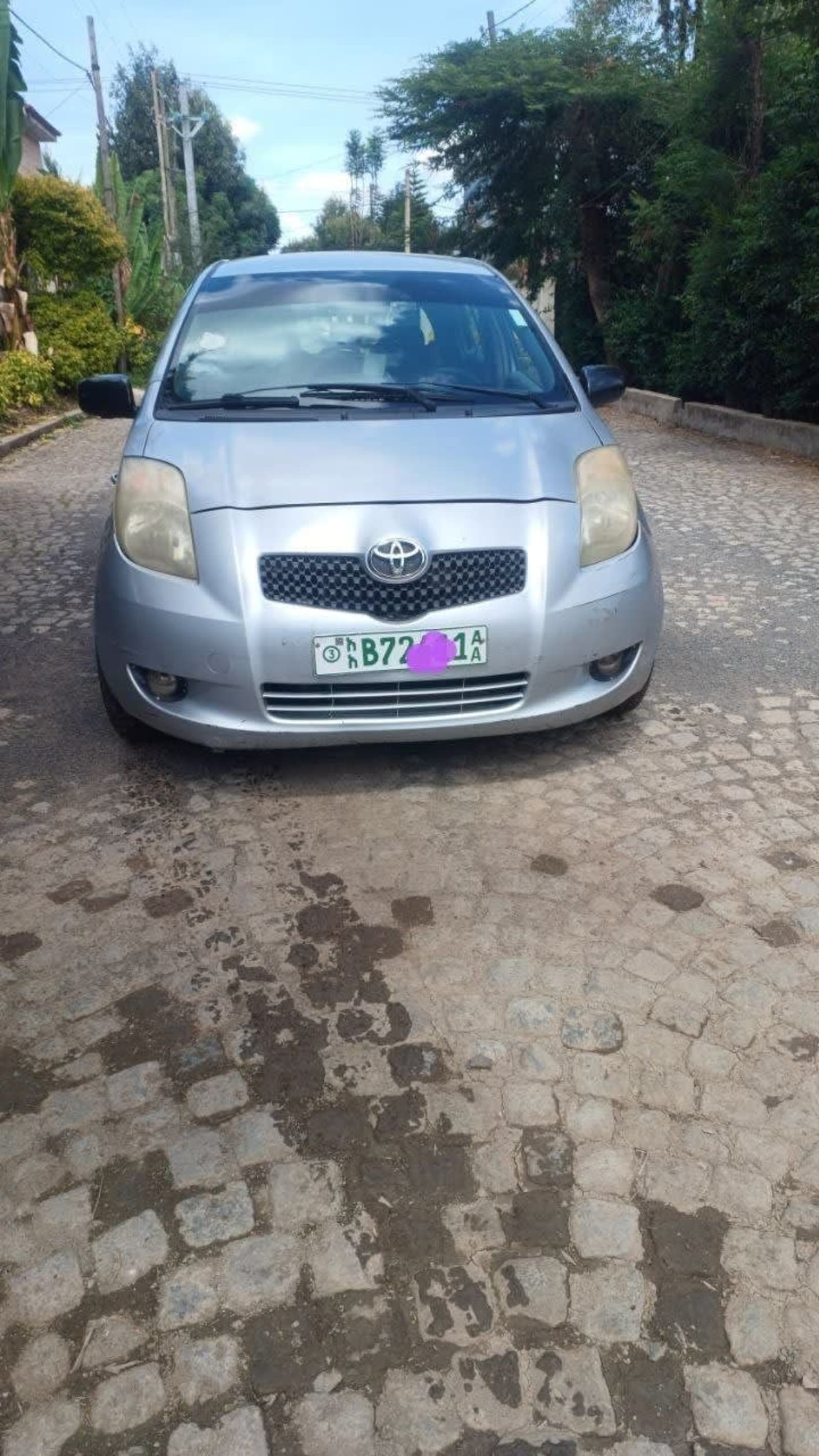 2007 Toyota Yaris Compact — photo 1