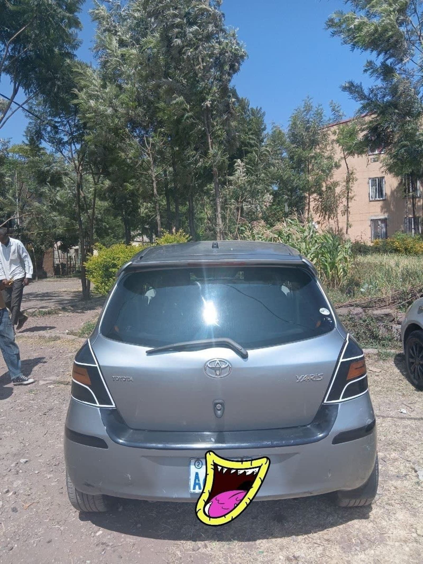 2008 Toyota compact — photo 3