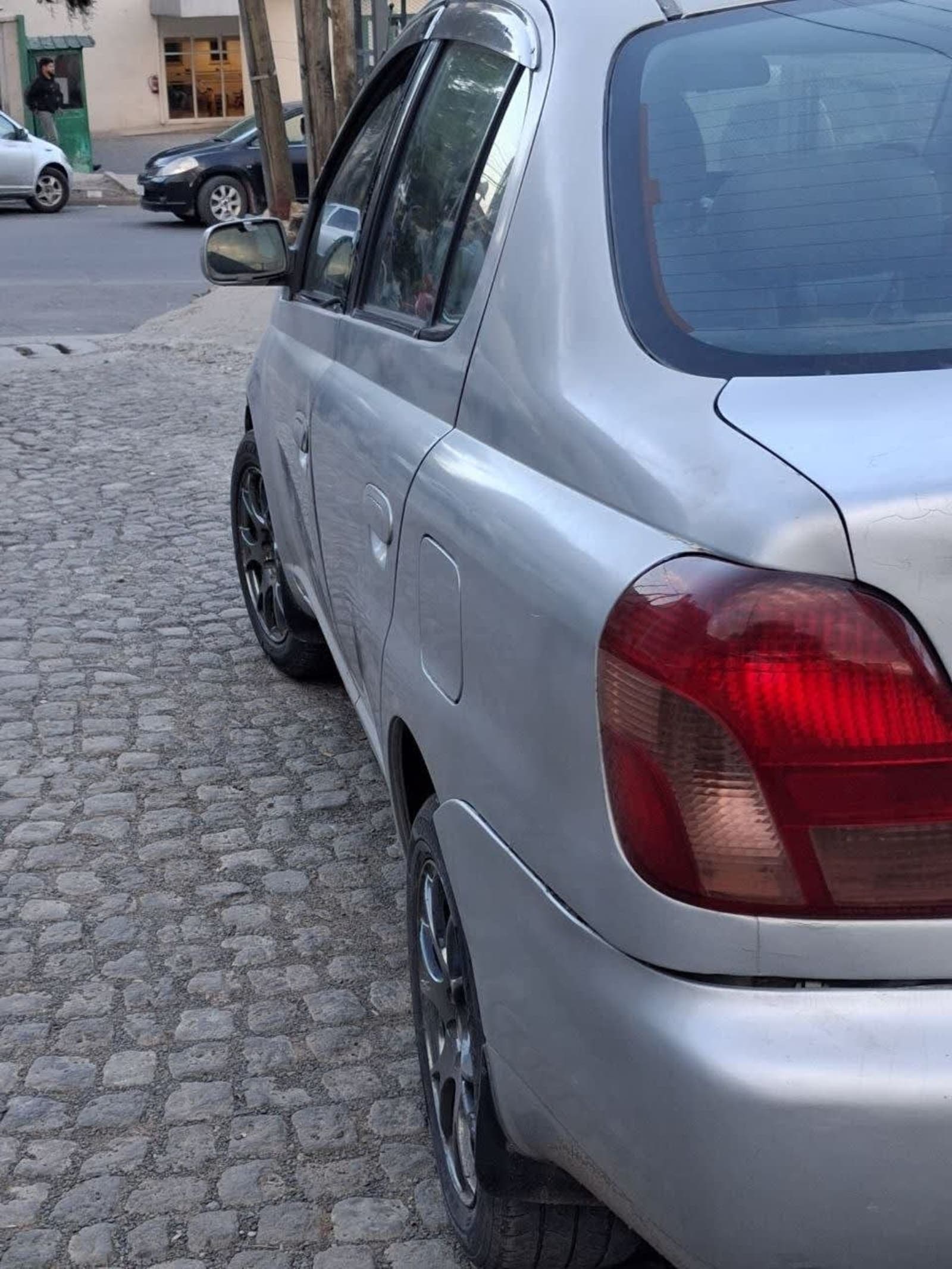 2001 Toyota Platz — photo 4