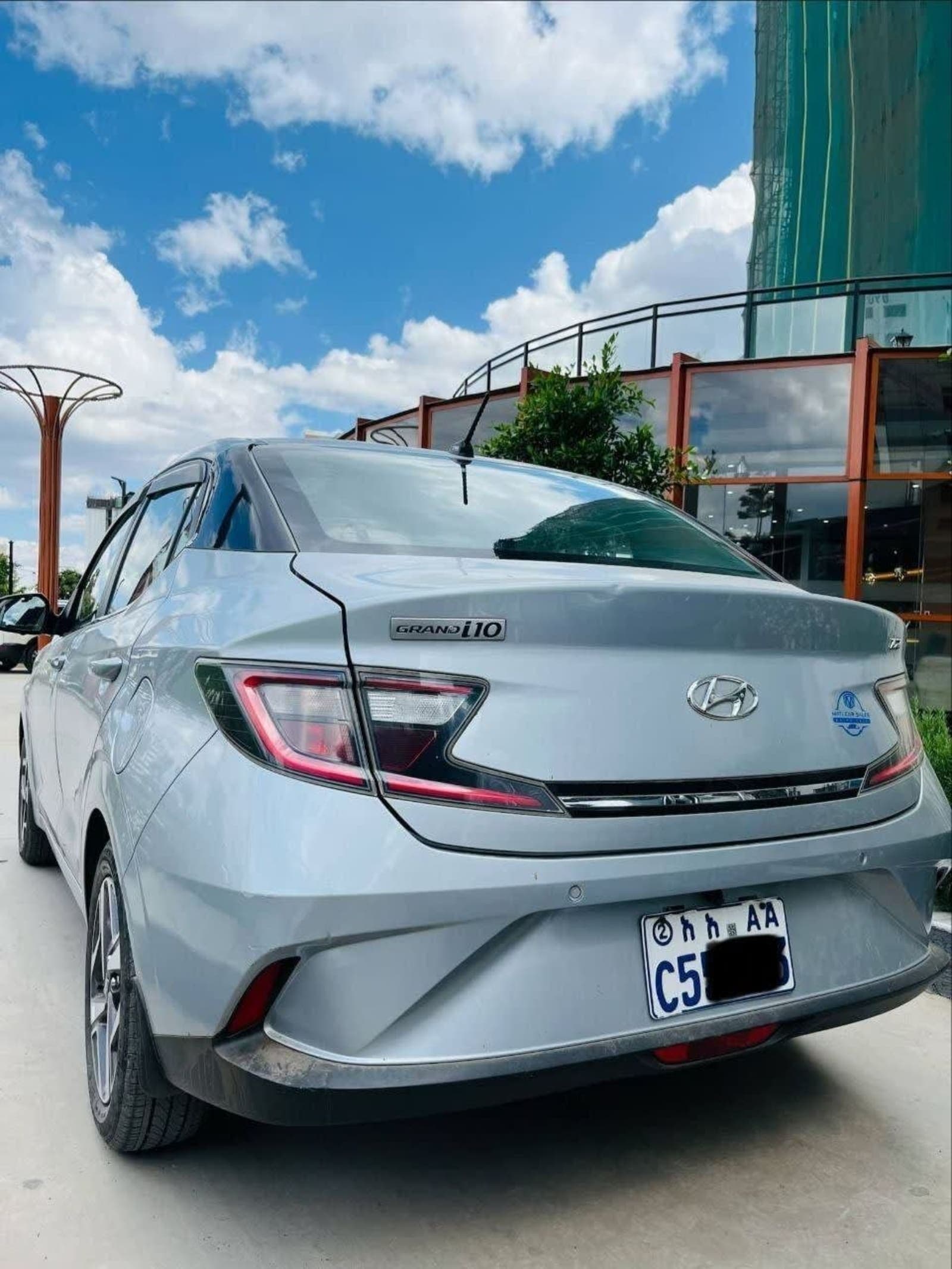 2022 Hyundai Grand i10 — photo 4
