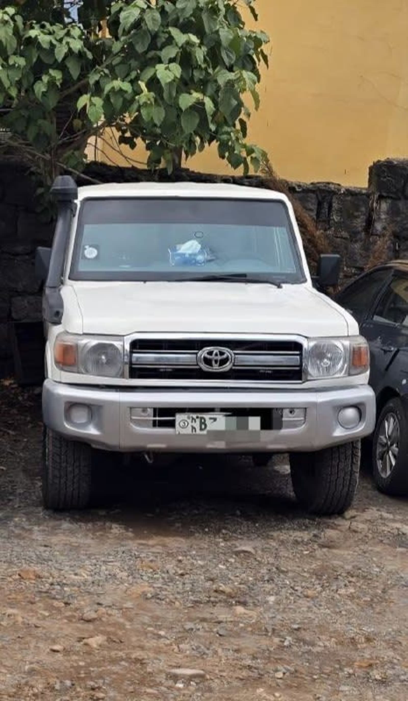 2012 Toyota LandCruiser Mark II