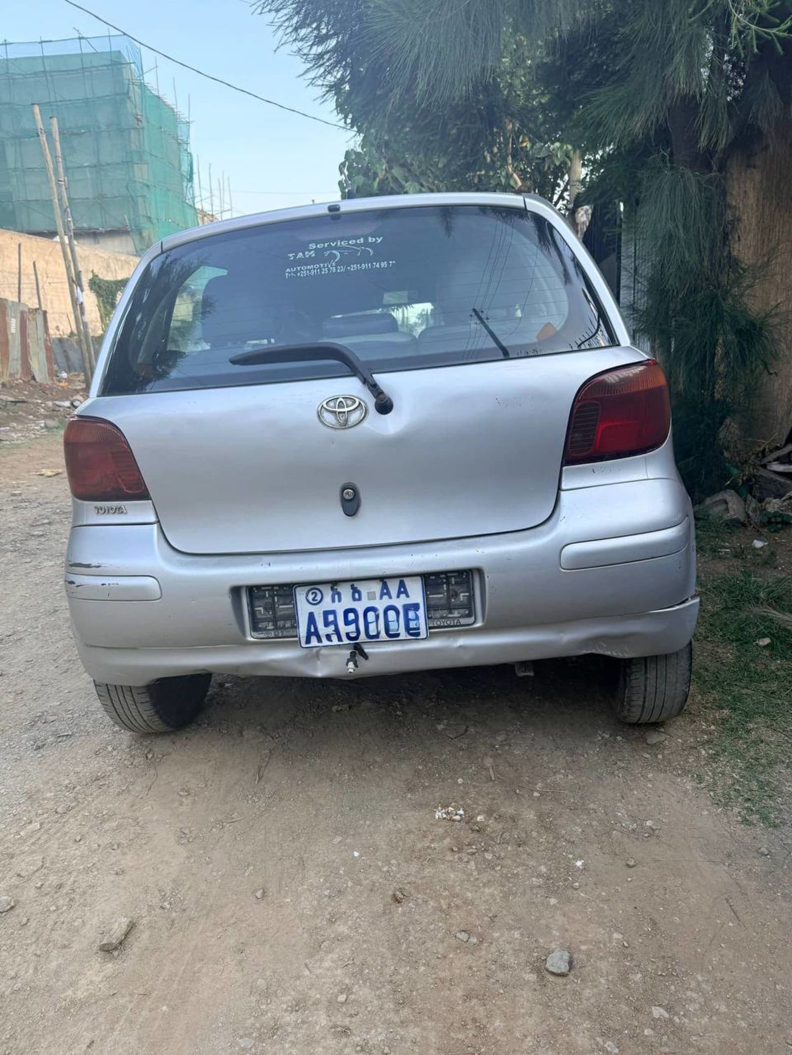 2003 Toyota Vitz — photo 2