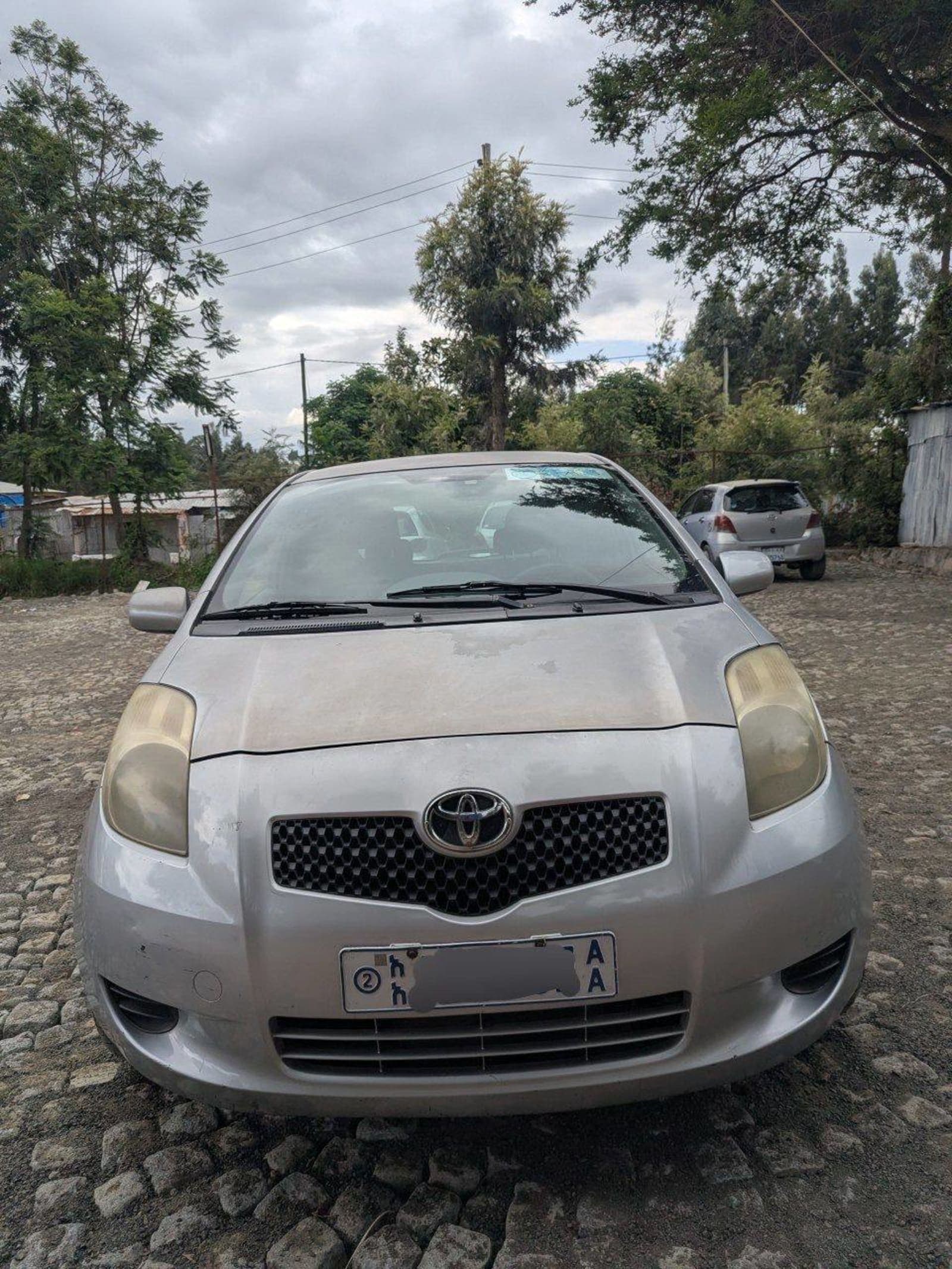 2006 Toyota Yaris compact — photo 1