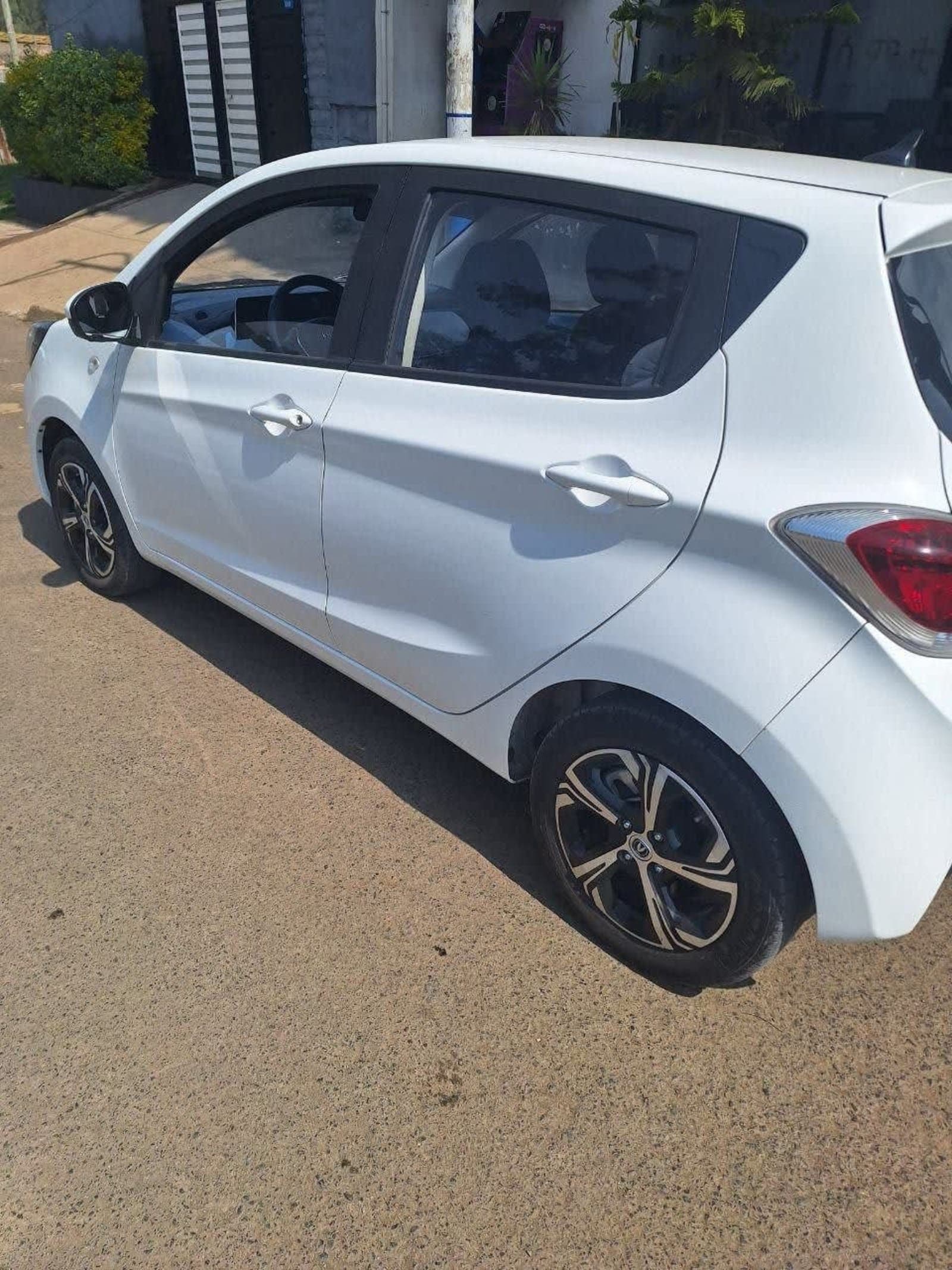 2023 Changan E-star — photo 2