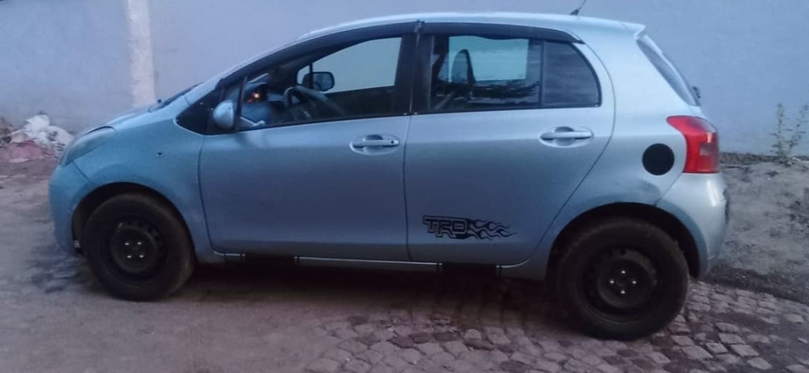2007 Toyota Compact — photo 3