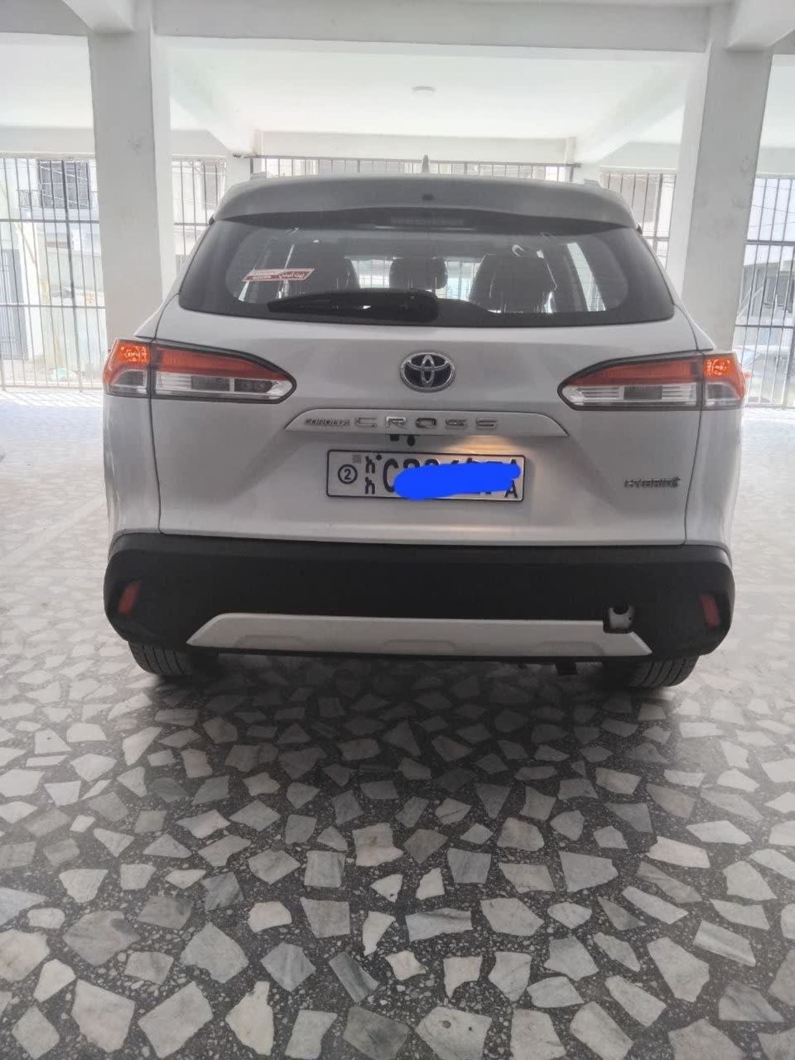 2022 Toyota Corolla Cross Hybrid — photo 4
