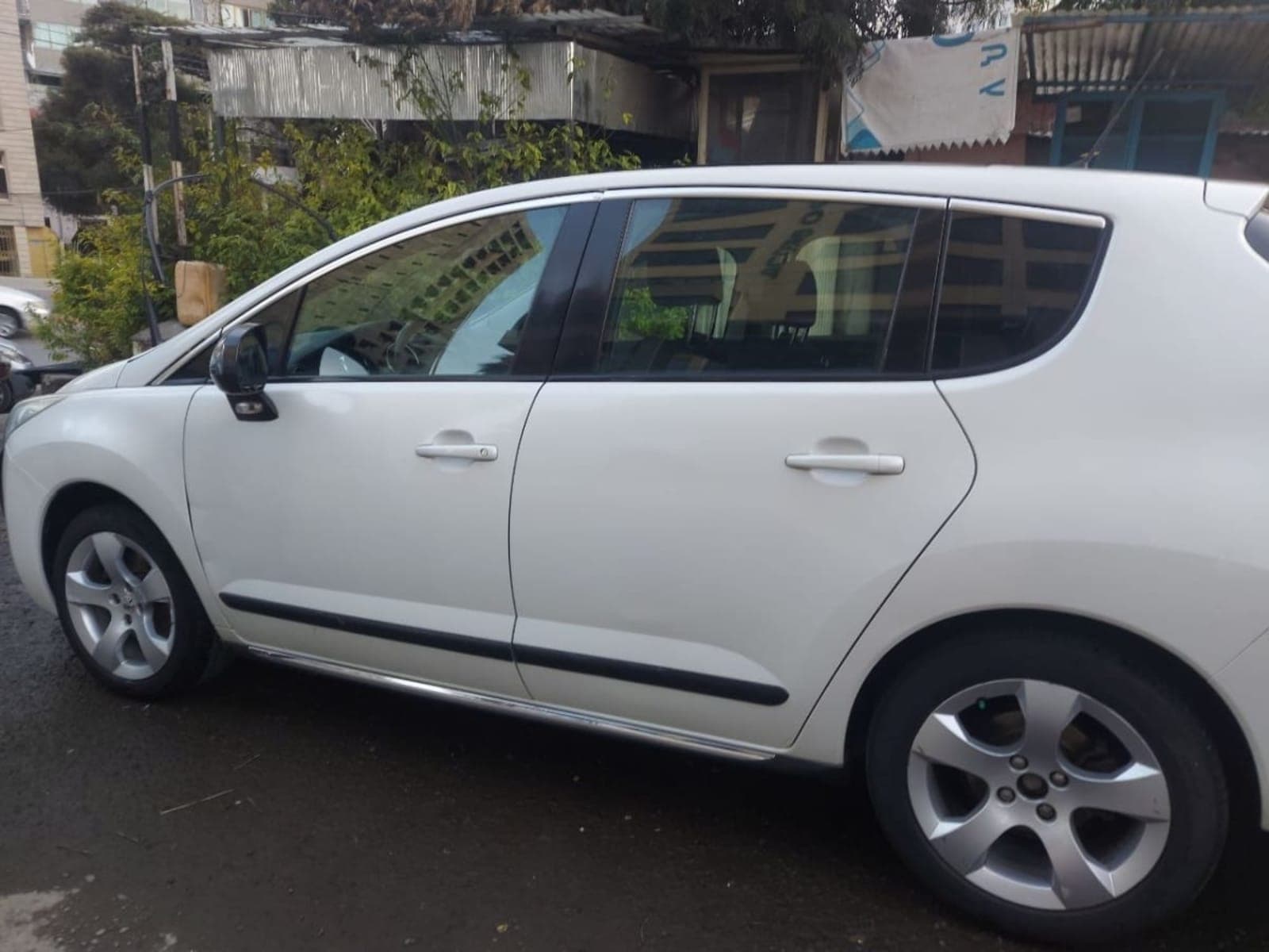 2012 Peugeot 3008 — photo 3