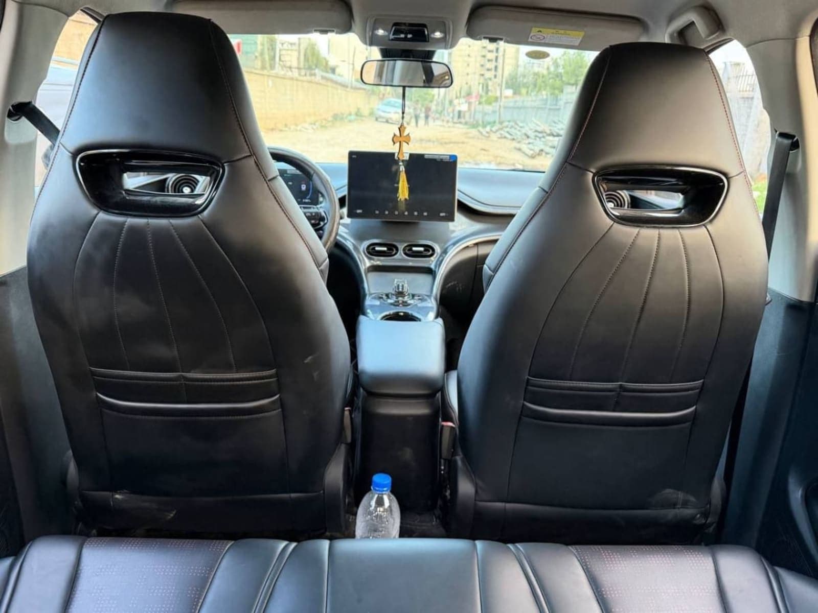 2025 BYD e2 — photo 2