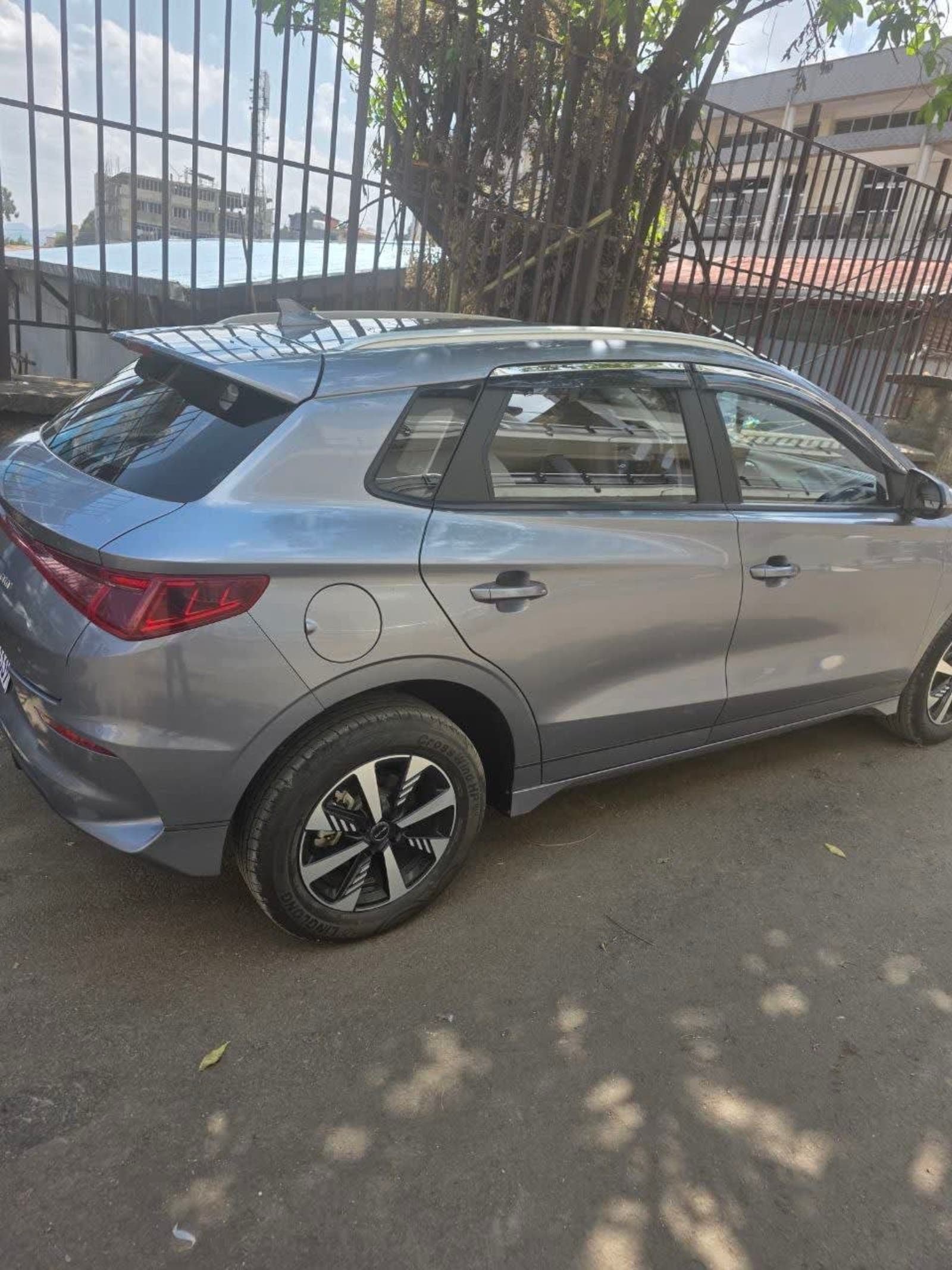 2024 BYD e2 โ photo 2