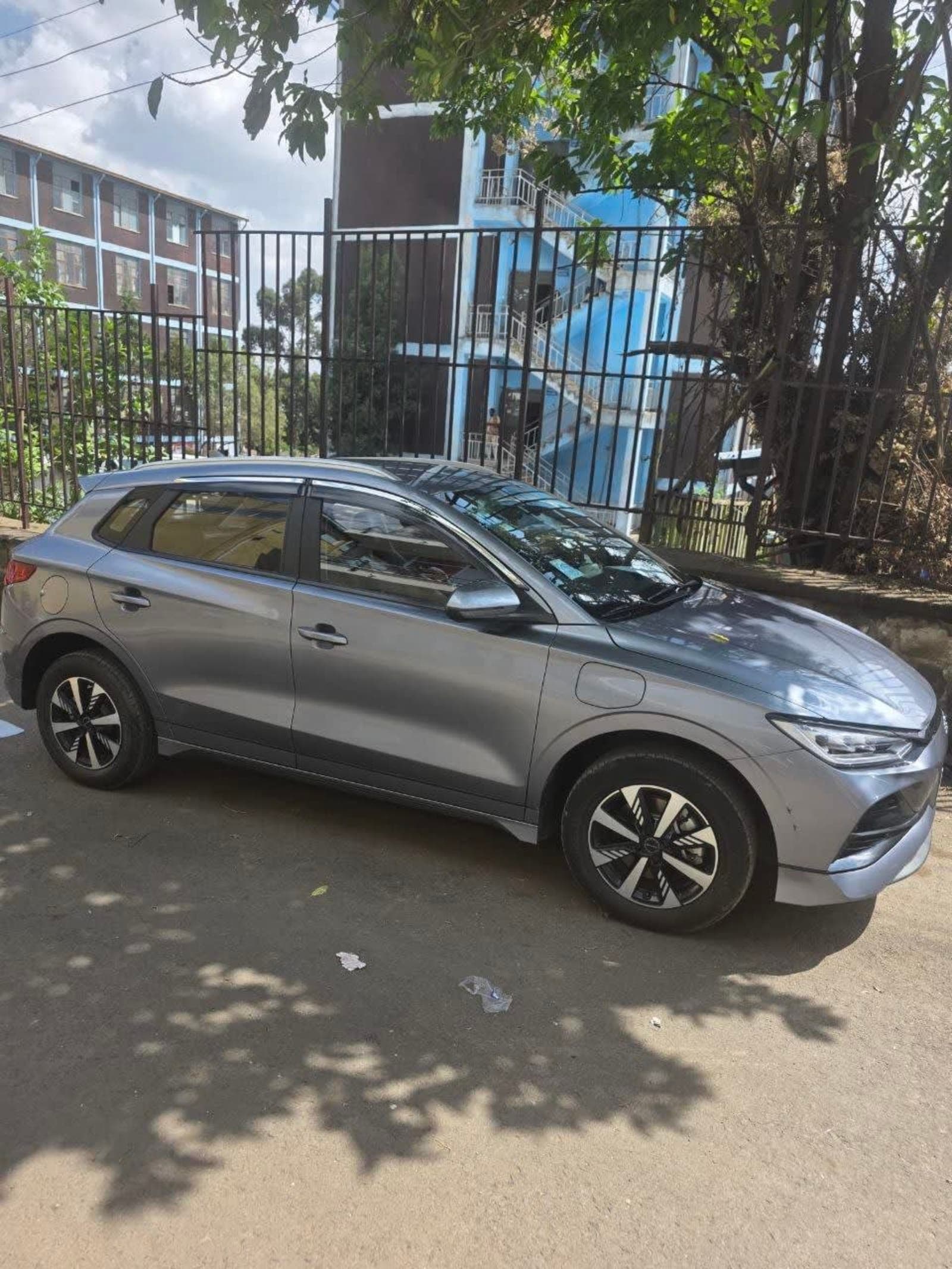 2024 BYD e2 โ photo 3
