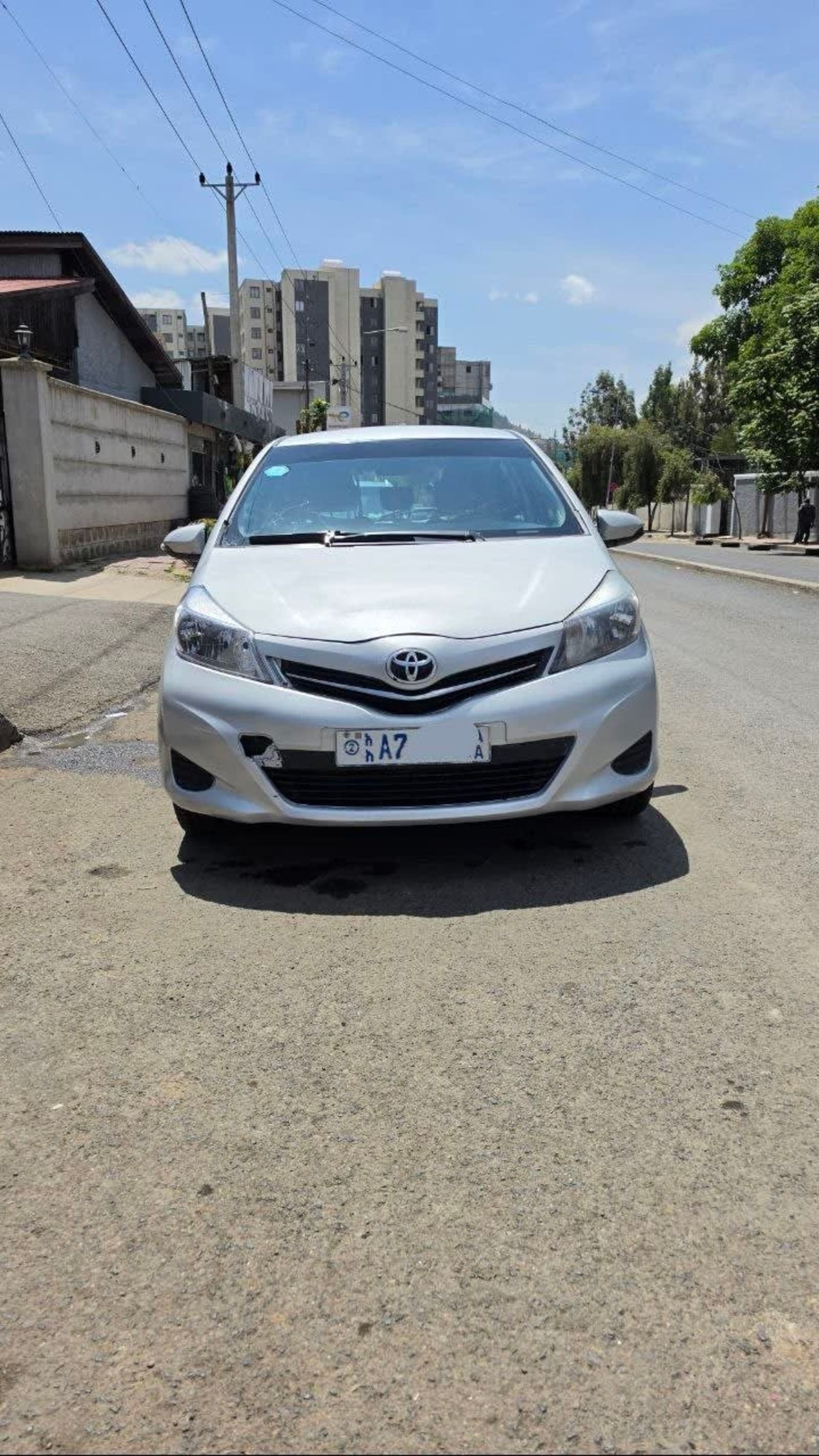 2012 Toyota Yaris Compact — photo 7