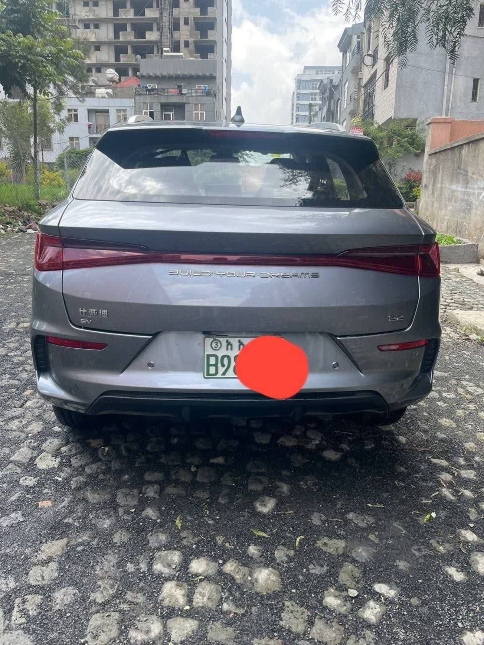 2024 BYD E2 โ photo 3