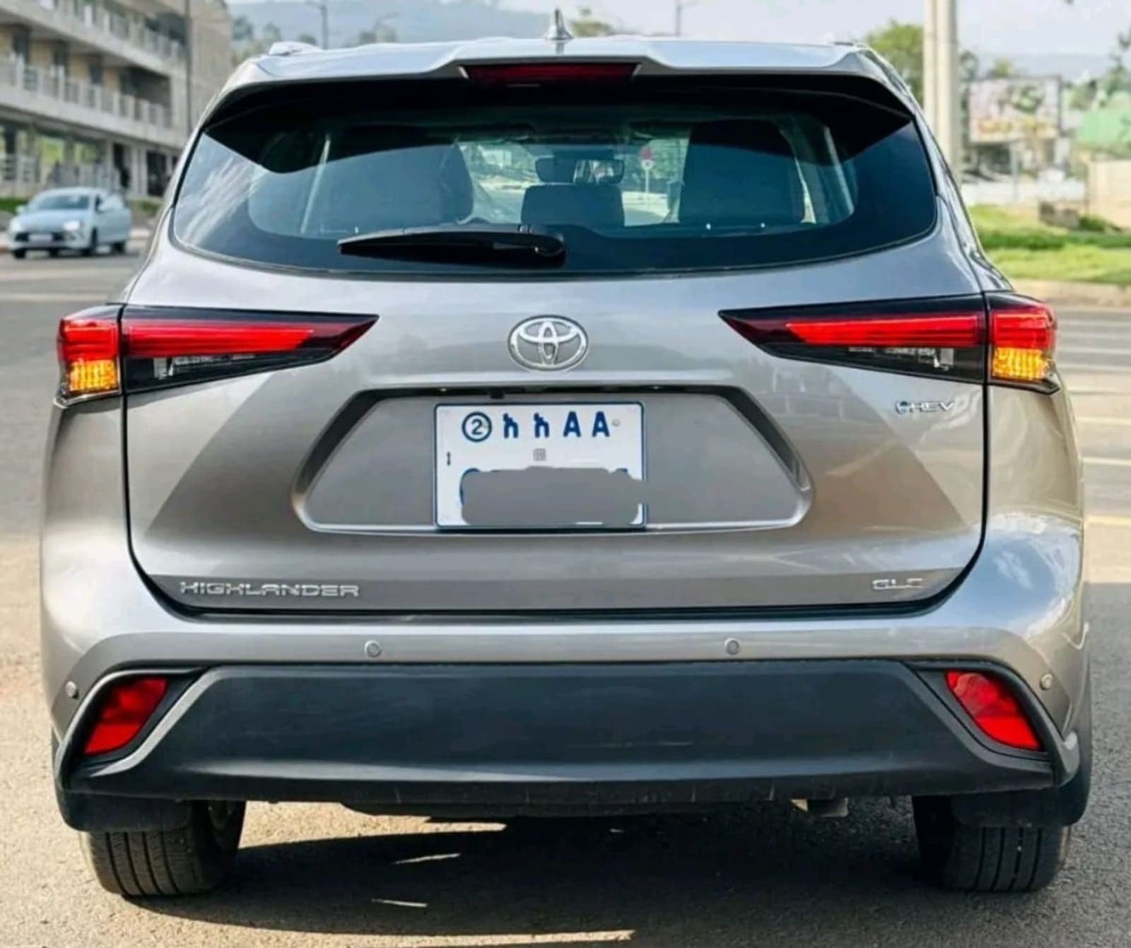 2025 Toyota Highlander — photo 4