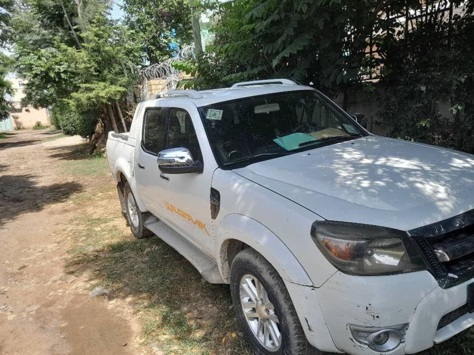 2011 Ford Ranger Double Cab (luxury)