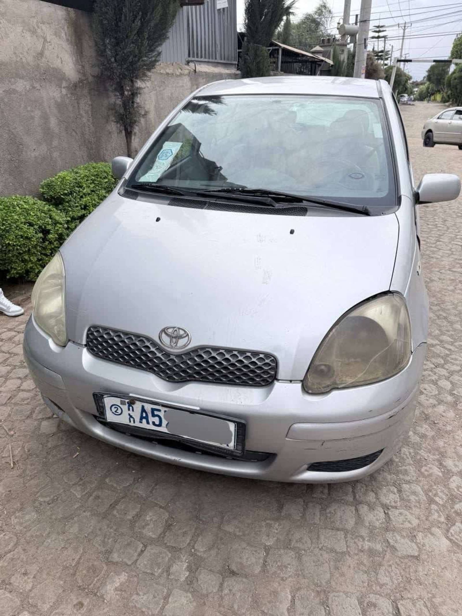 2003 Toyota Vitz — photo 7