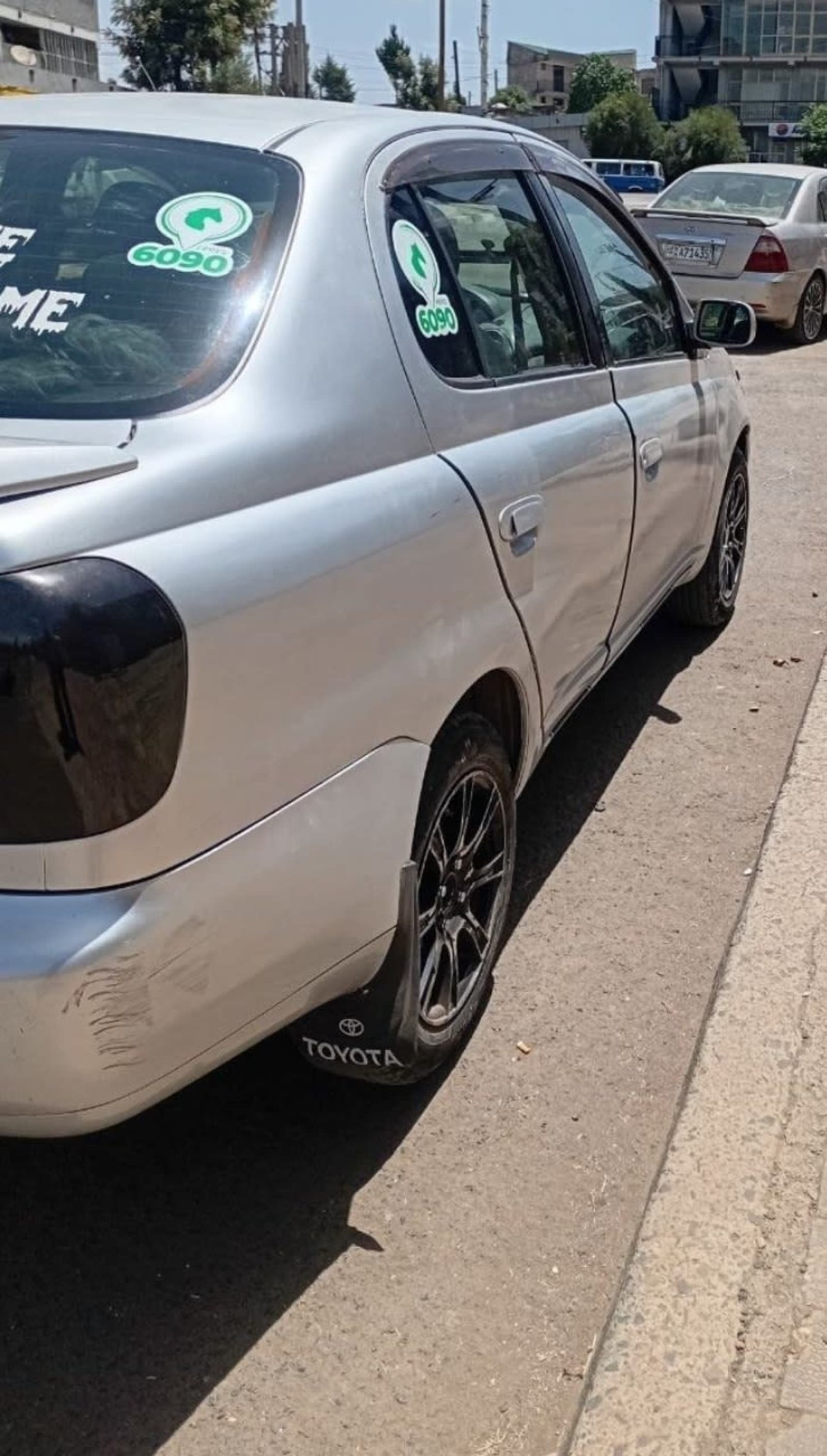 2001 Toyota Platz — photo 4