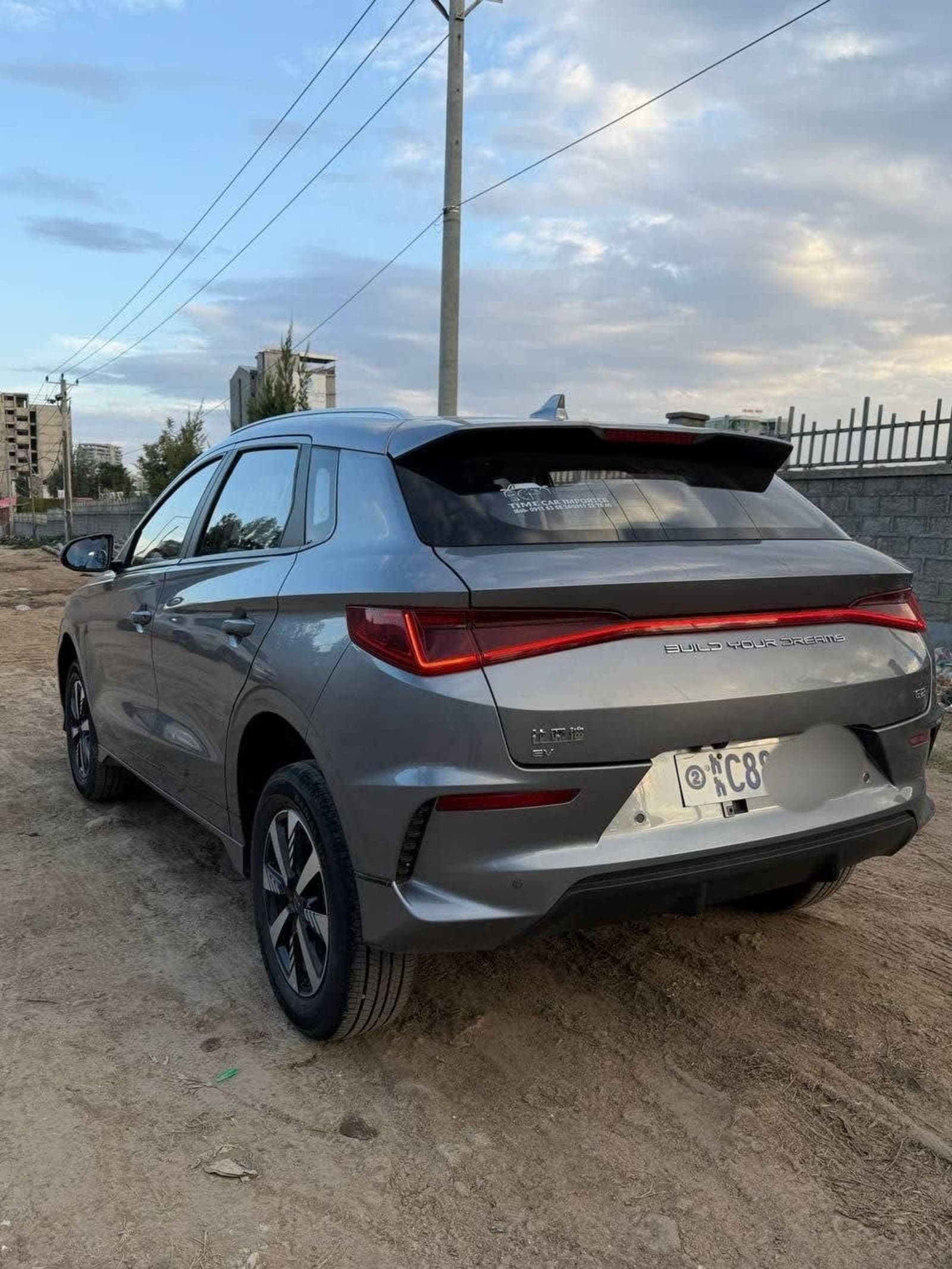 2025 BYD E2