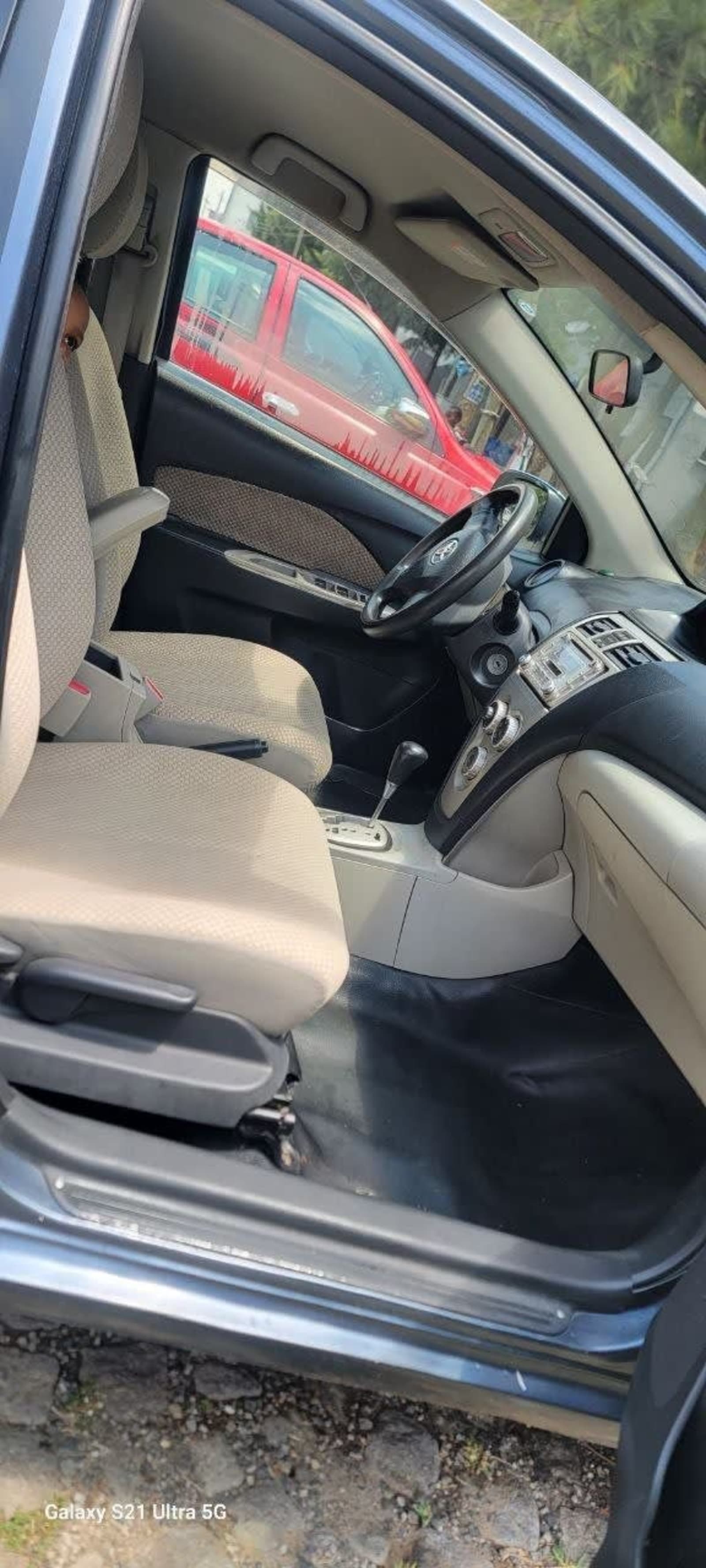 2007 Toyota Yaris — photo 2