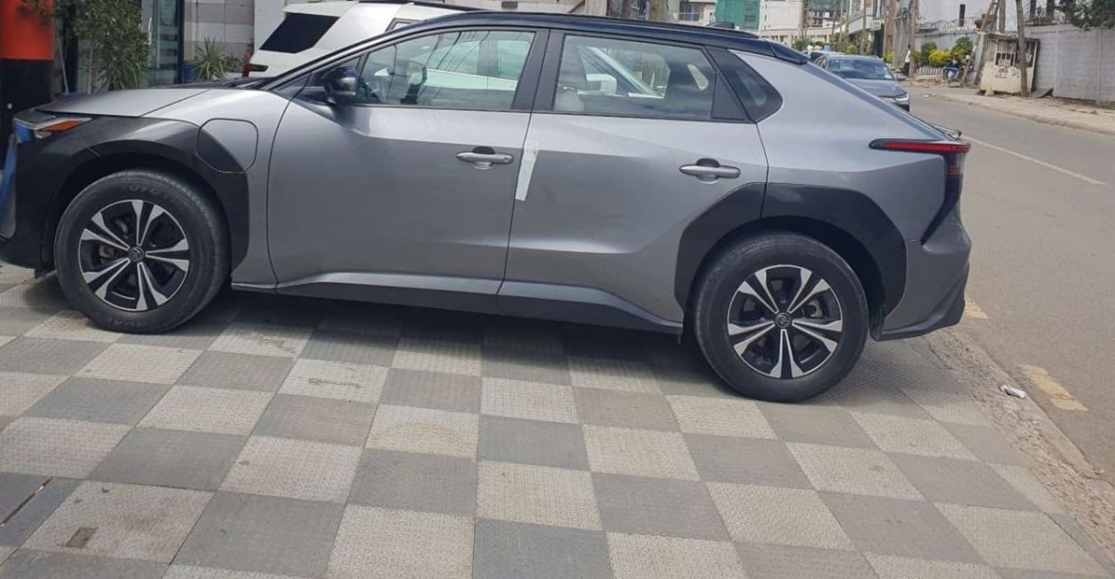 2022 Toyota BZ4X — photo 6