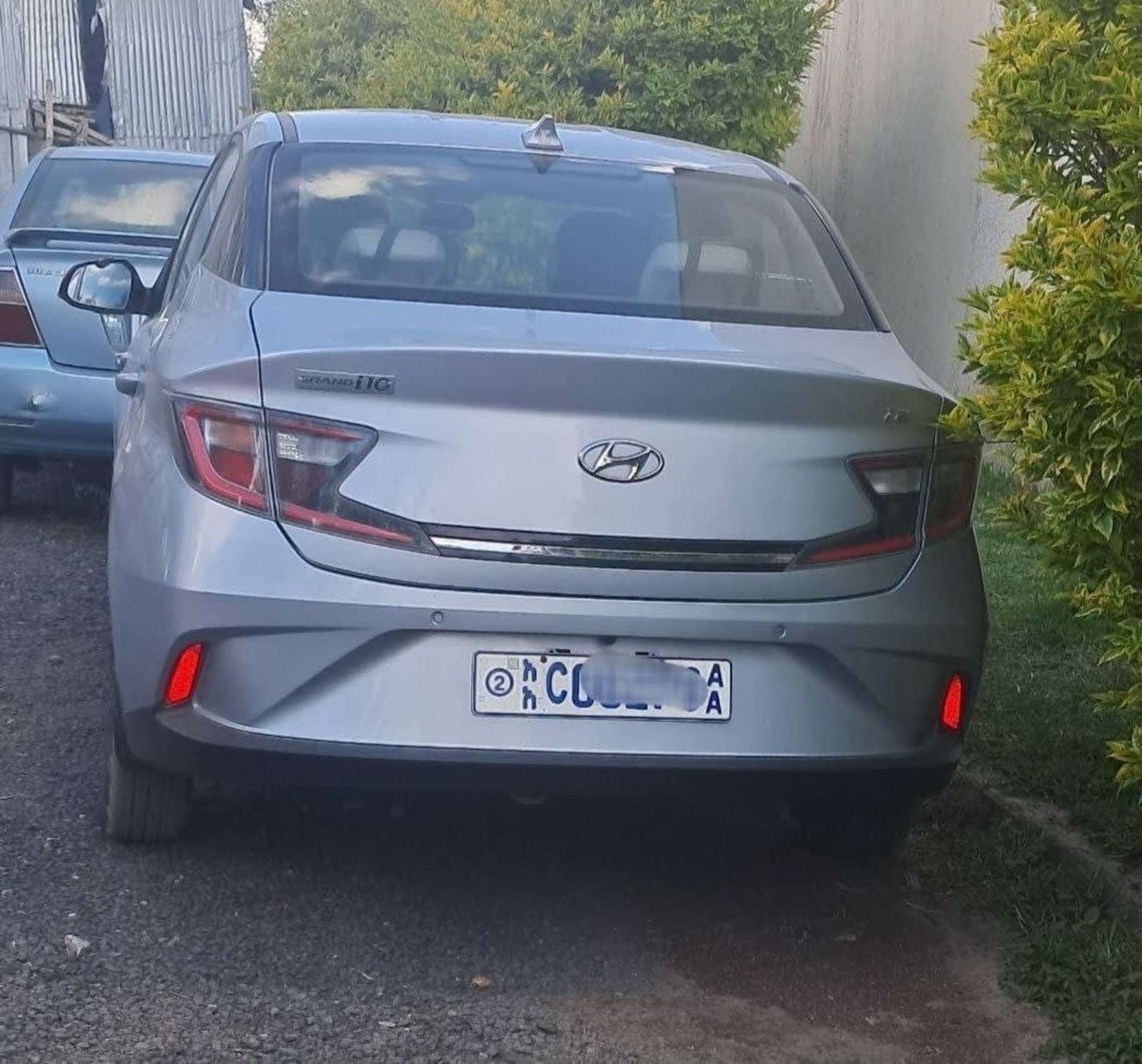 2022 Hyundai Grand i10 — photo 3