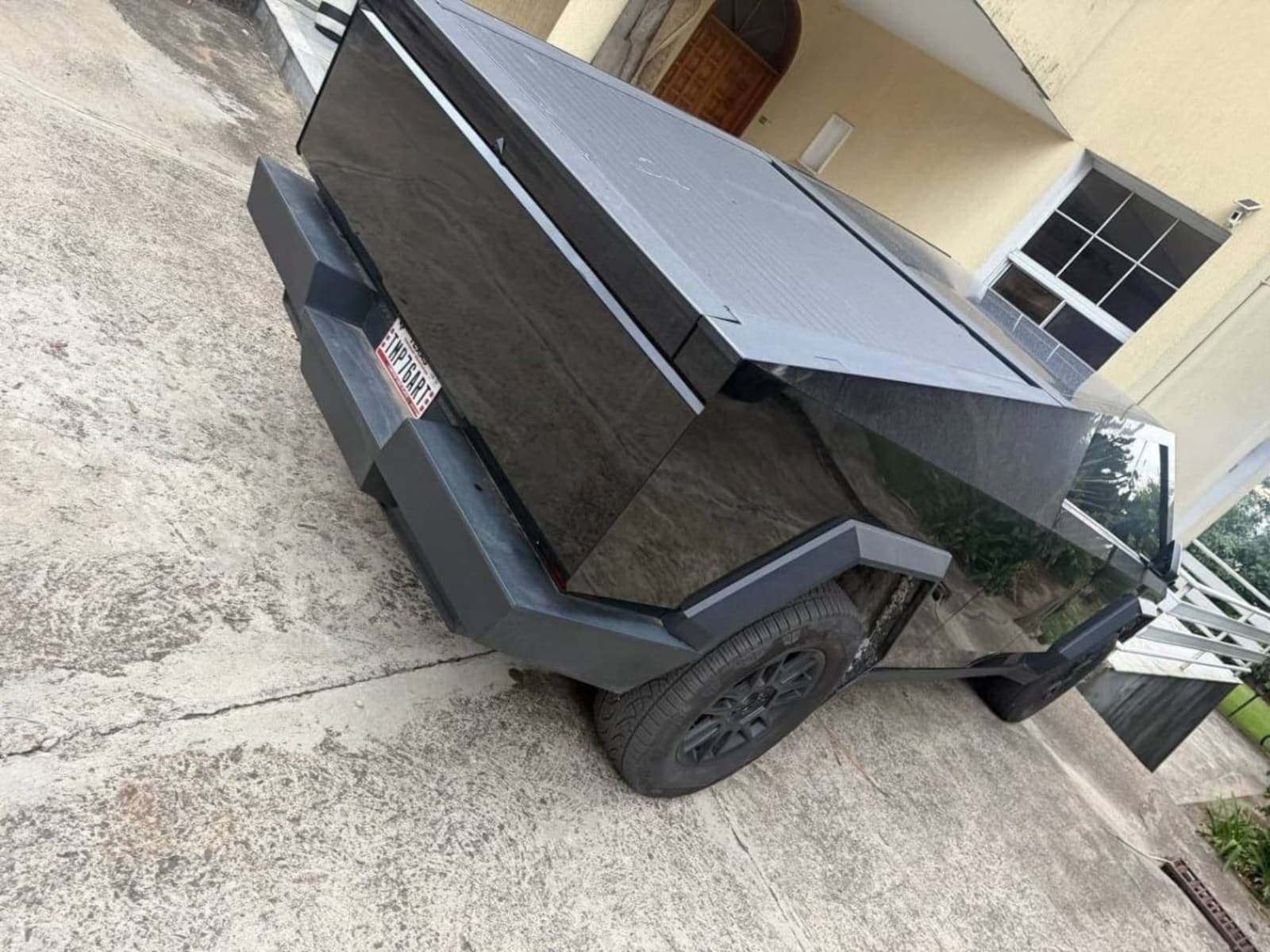 Tesla Cybertruck