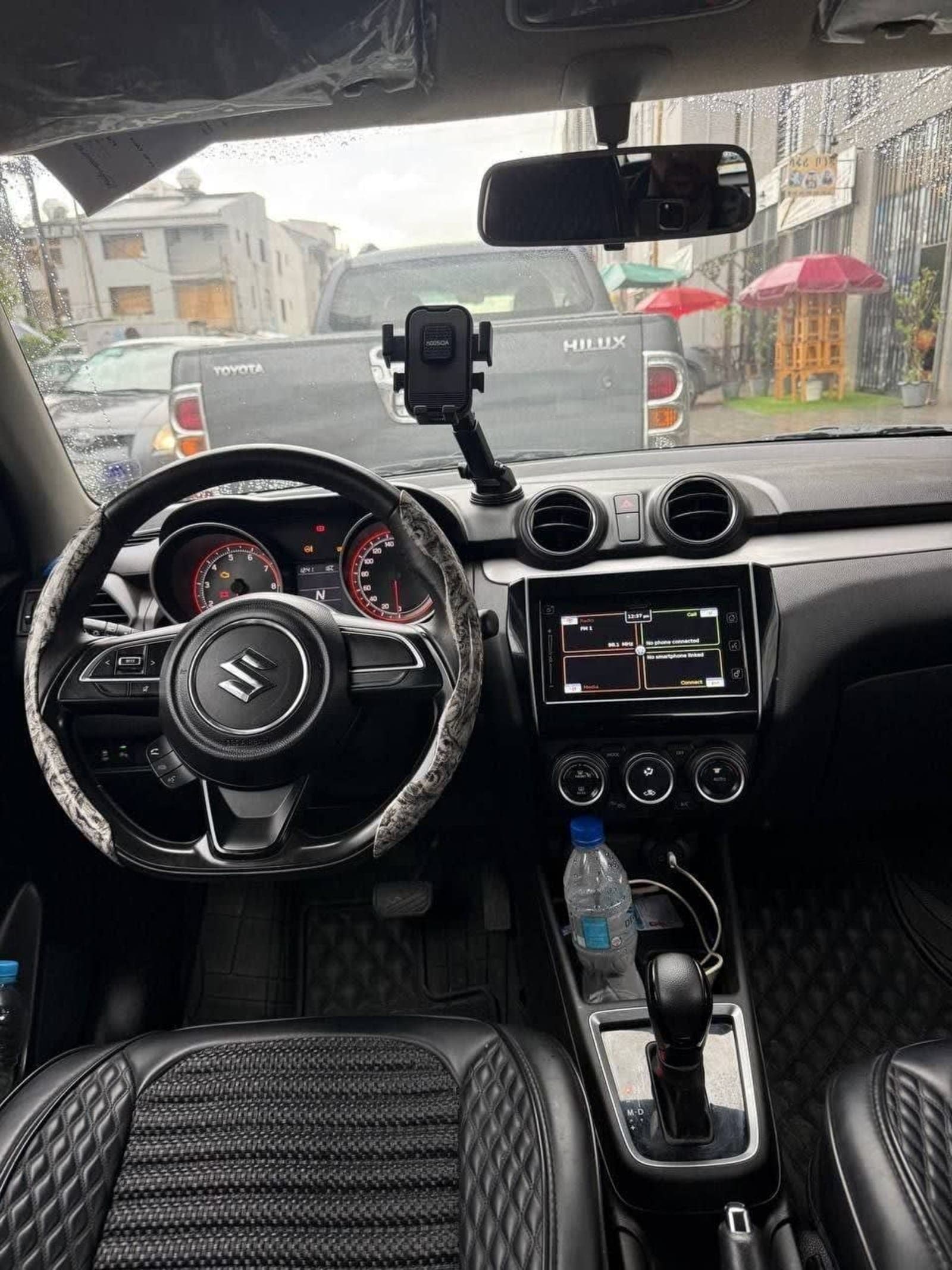 2022 Suzuki Swift โ photo 2