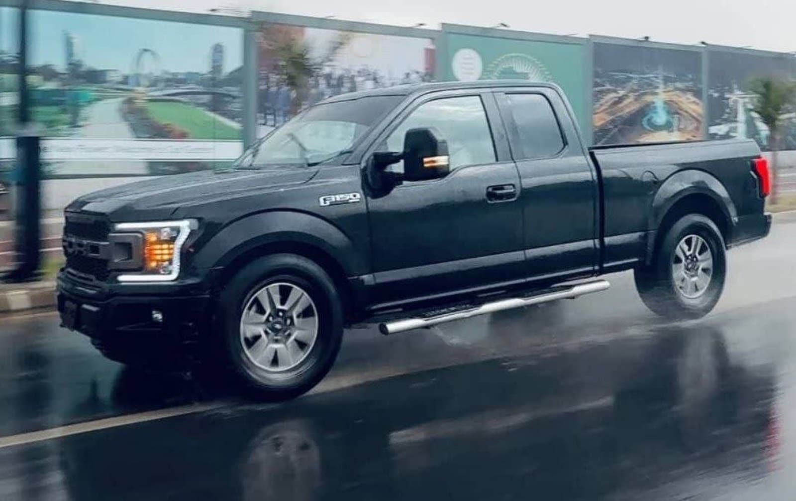 2018 Ford F-150 STX — photo 2