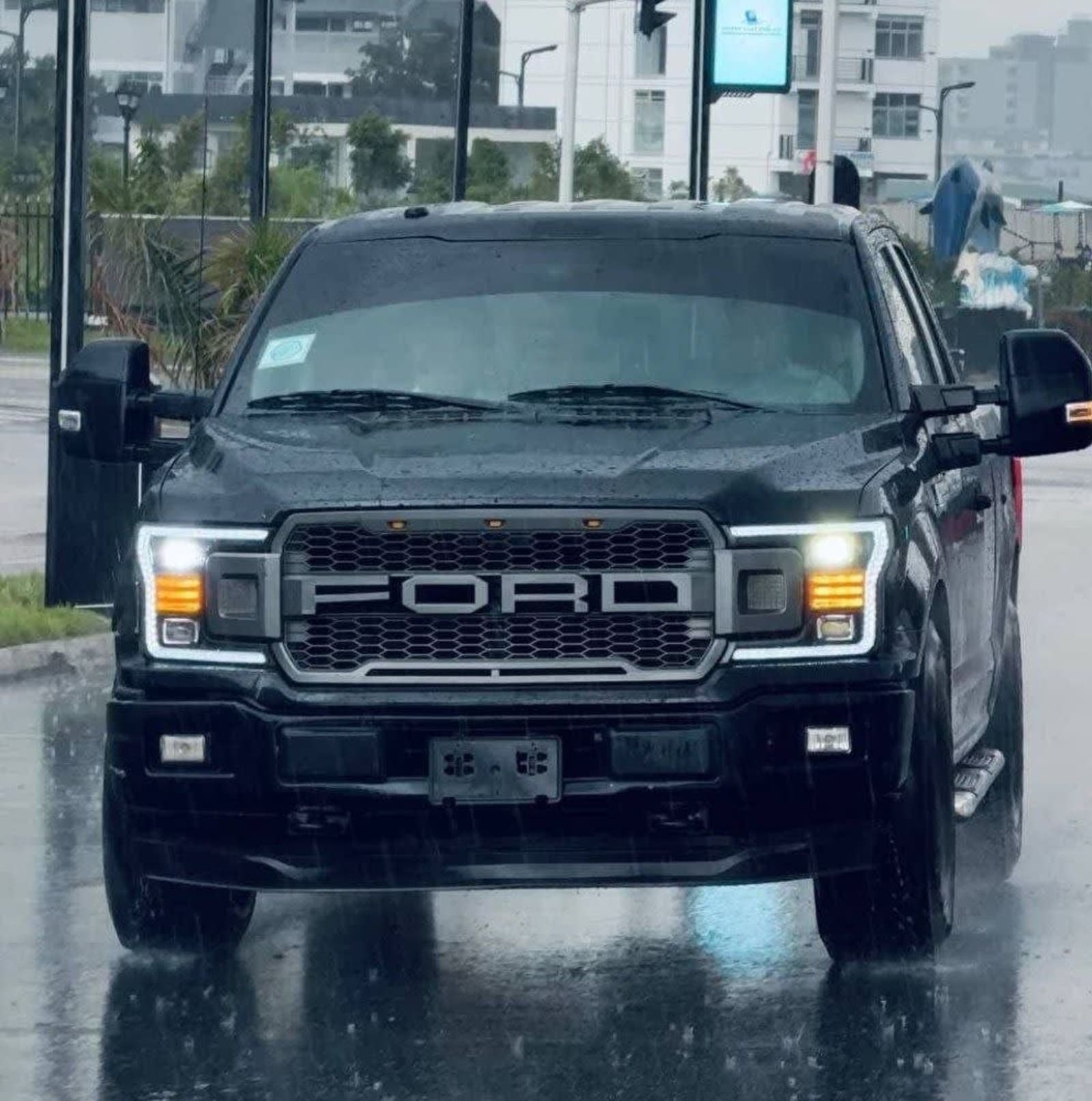 2018 Ford F-150 STX — photo 4