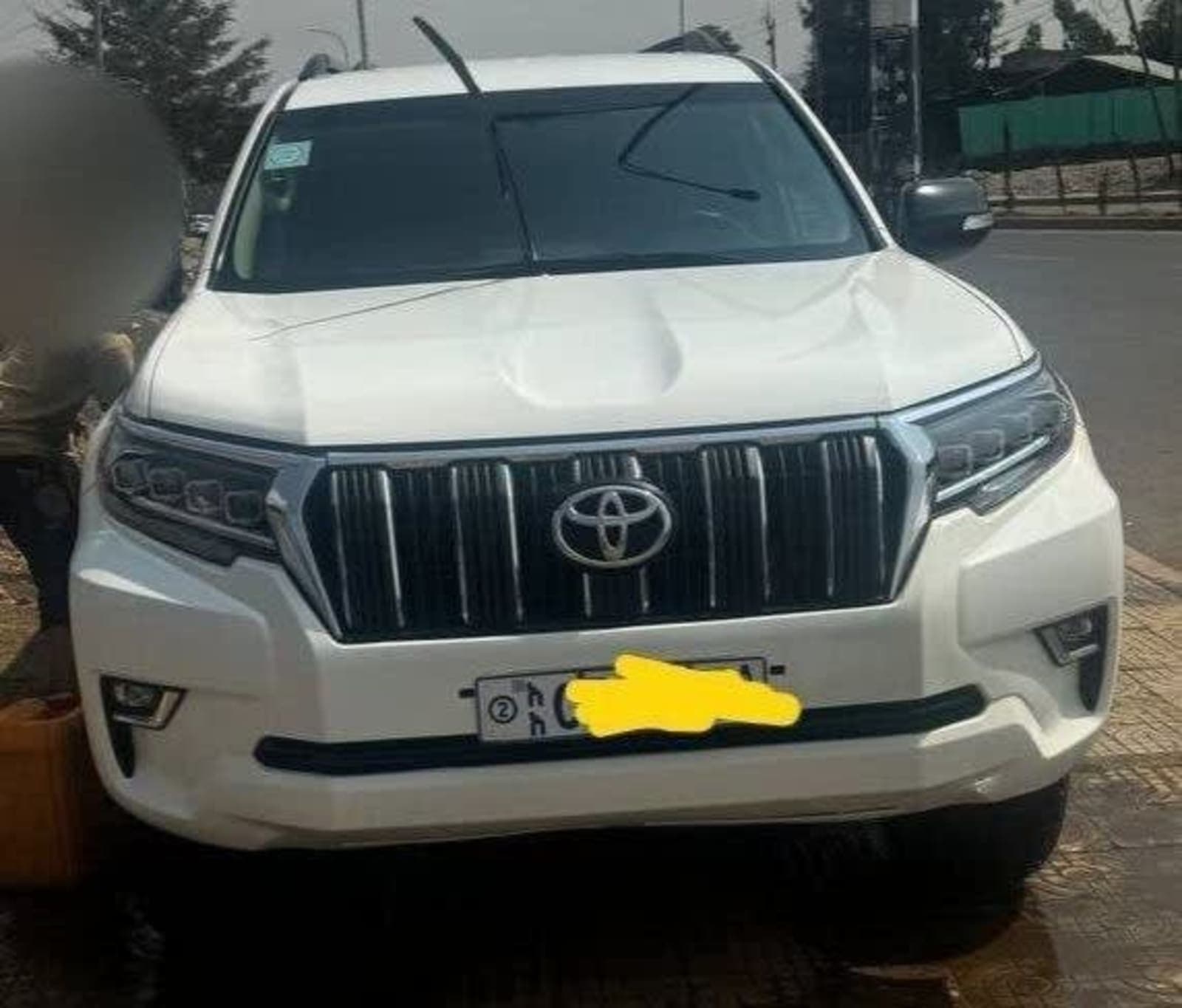 2018 Toyota Land-cruiser Prado — photo 4