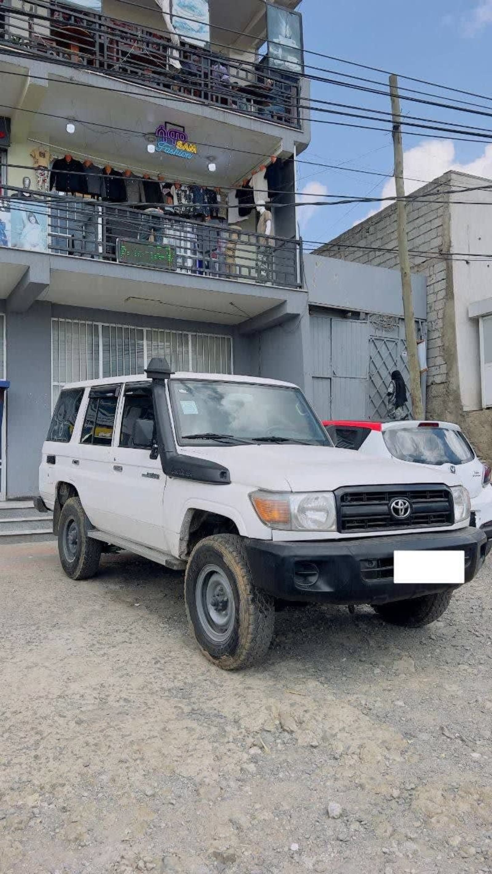 2022 Toyota Mark 2 Landcruiser — photo 5
